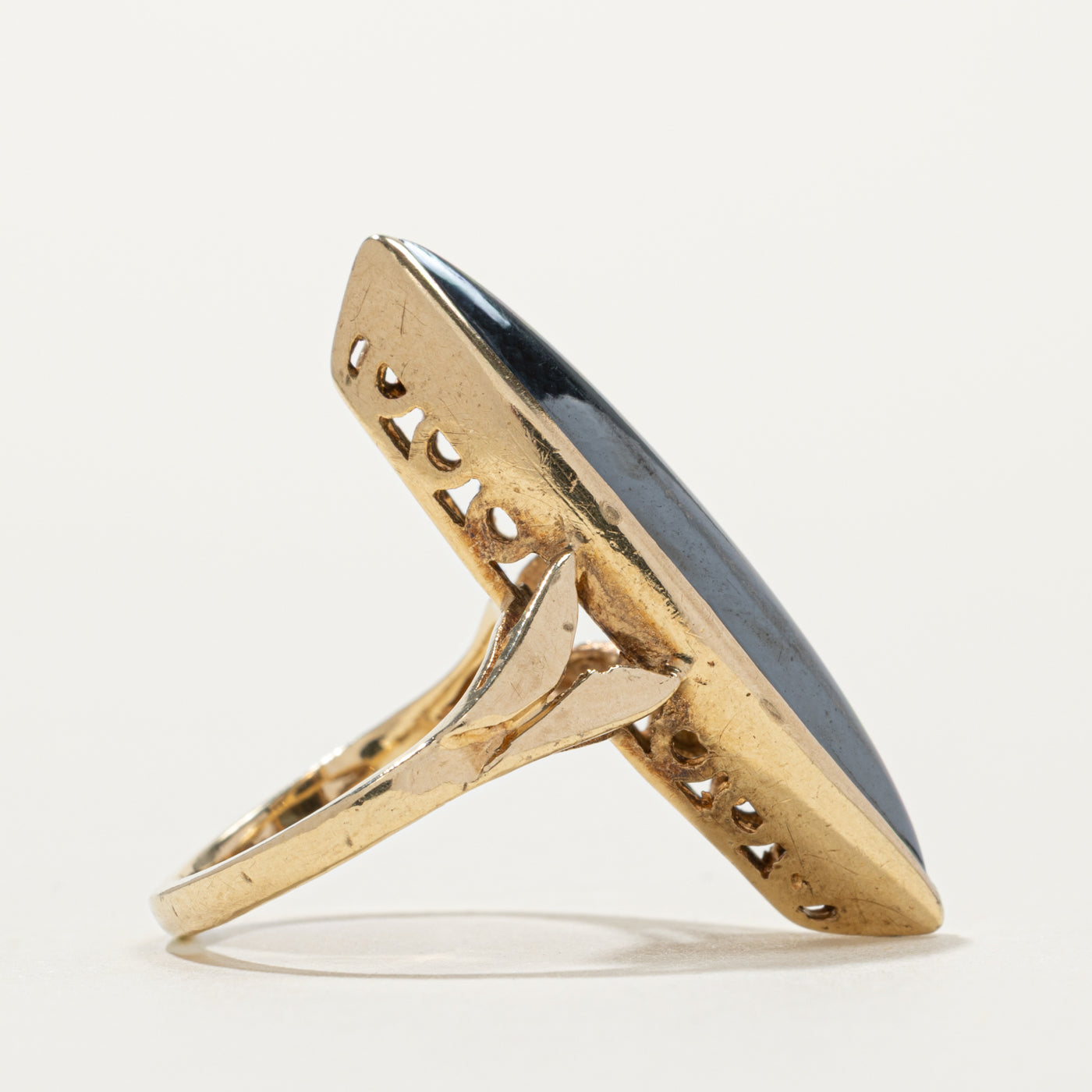 10k Marquise Cut Bezel Set Hematite Navette Ring | SZ 4