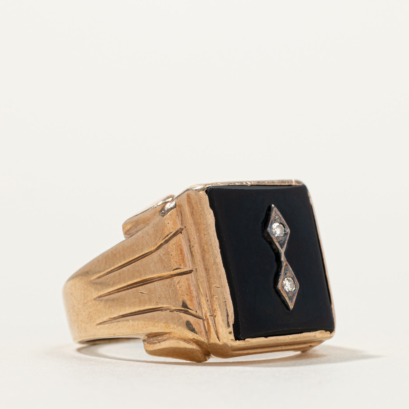 10k Onyx & Diamond Accented Grooved Signet Ring | SZ 9.5