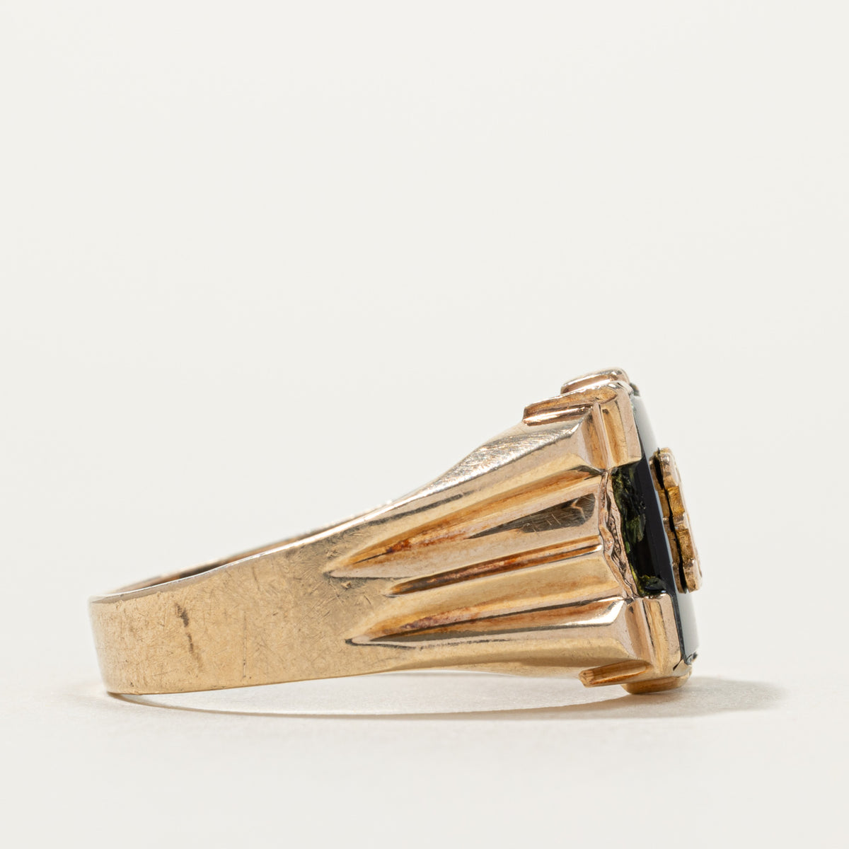 10k Onyx "E" Initial Grooved Signet Ring | SZ 9
