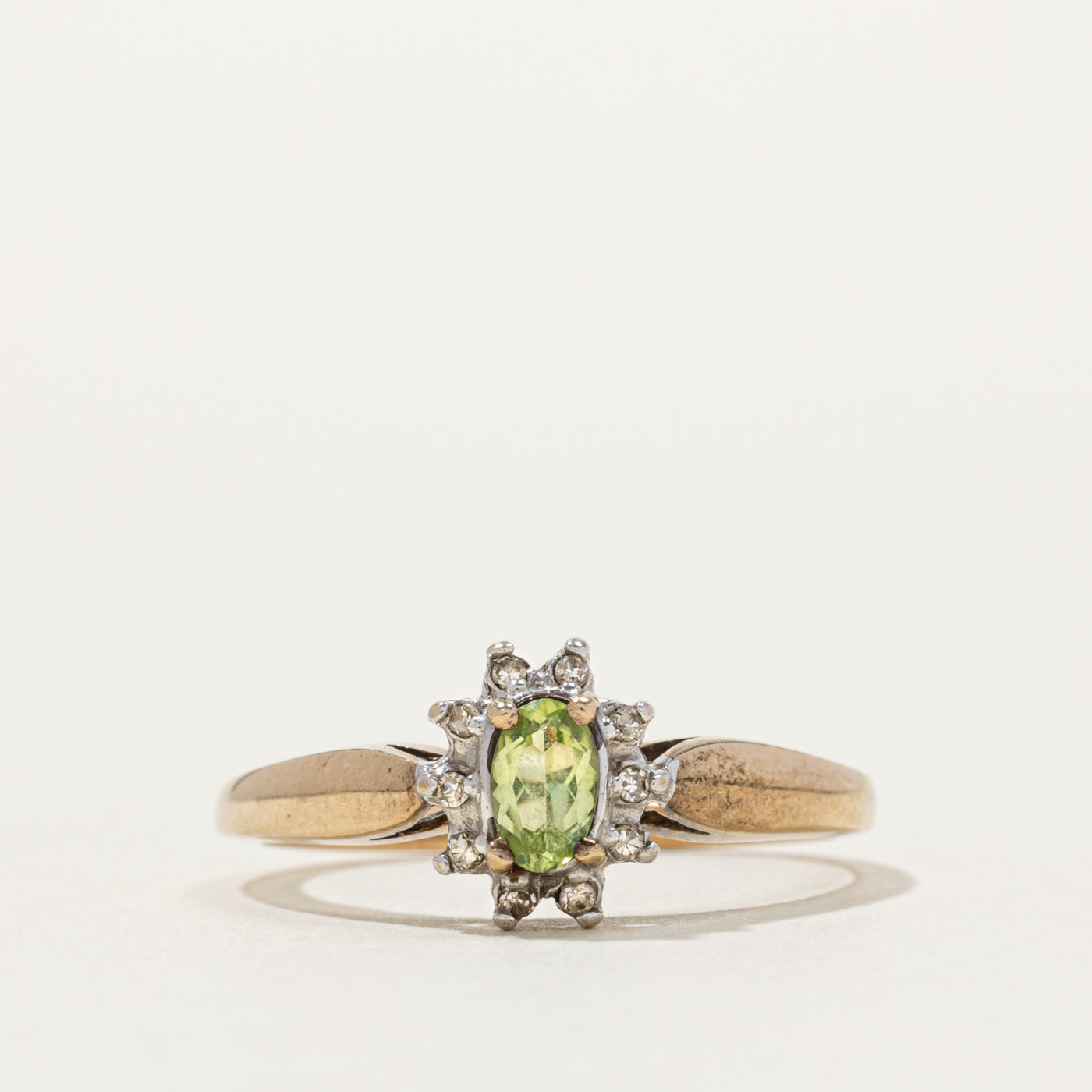 10k Peridot & Diamond Petal Halo Ring | SZ 6.75