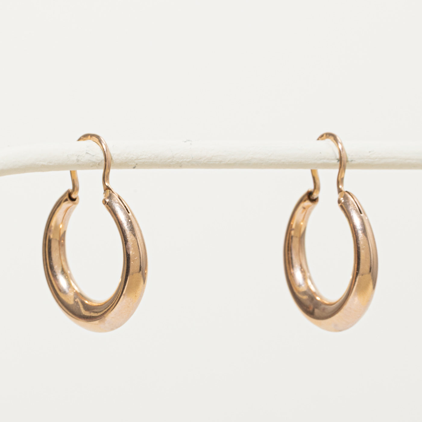 ***PHOTOS Boucles d'oreilles créoles soviétiques en or rose 14 carats poinçonnées, 1992 | 20,61 mm |
