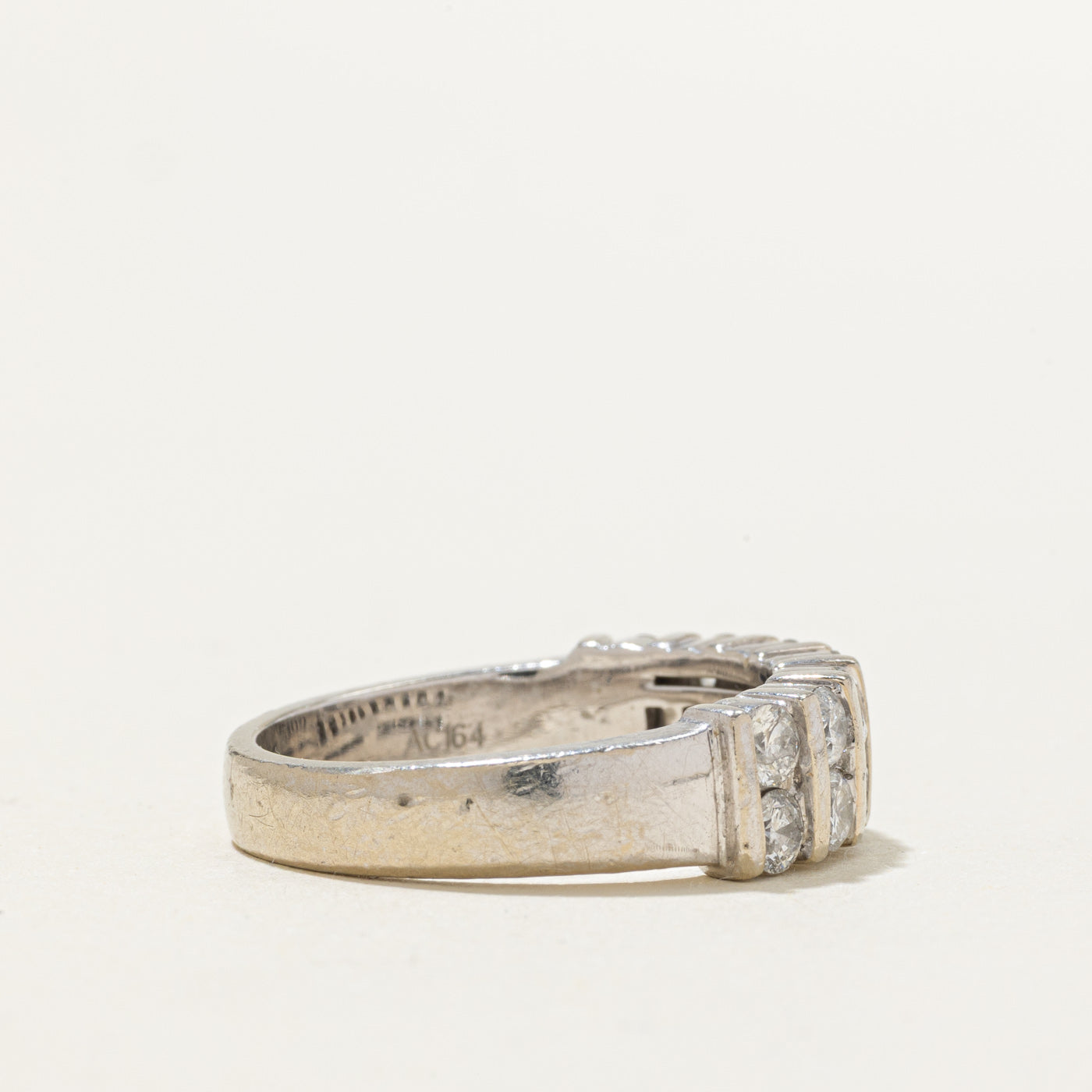 Bague en or 9 carats sertie de diamants à plusieurs colonnes | 1,05 ct au total | Taille 7,0