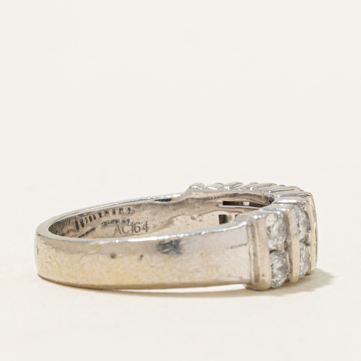 Bague en or 9 carats sertie de diamants à plusieurs colonnes | 1,05 ct au total | Taille 7,0