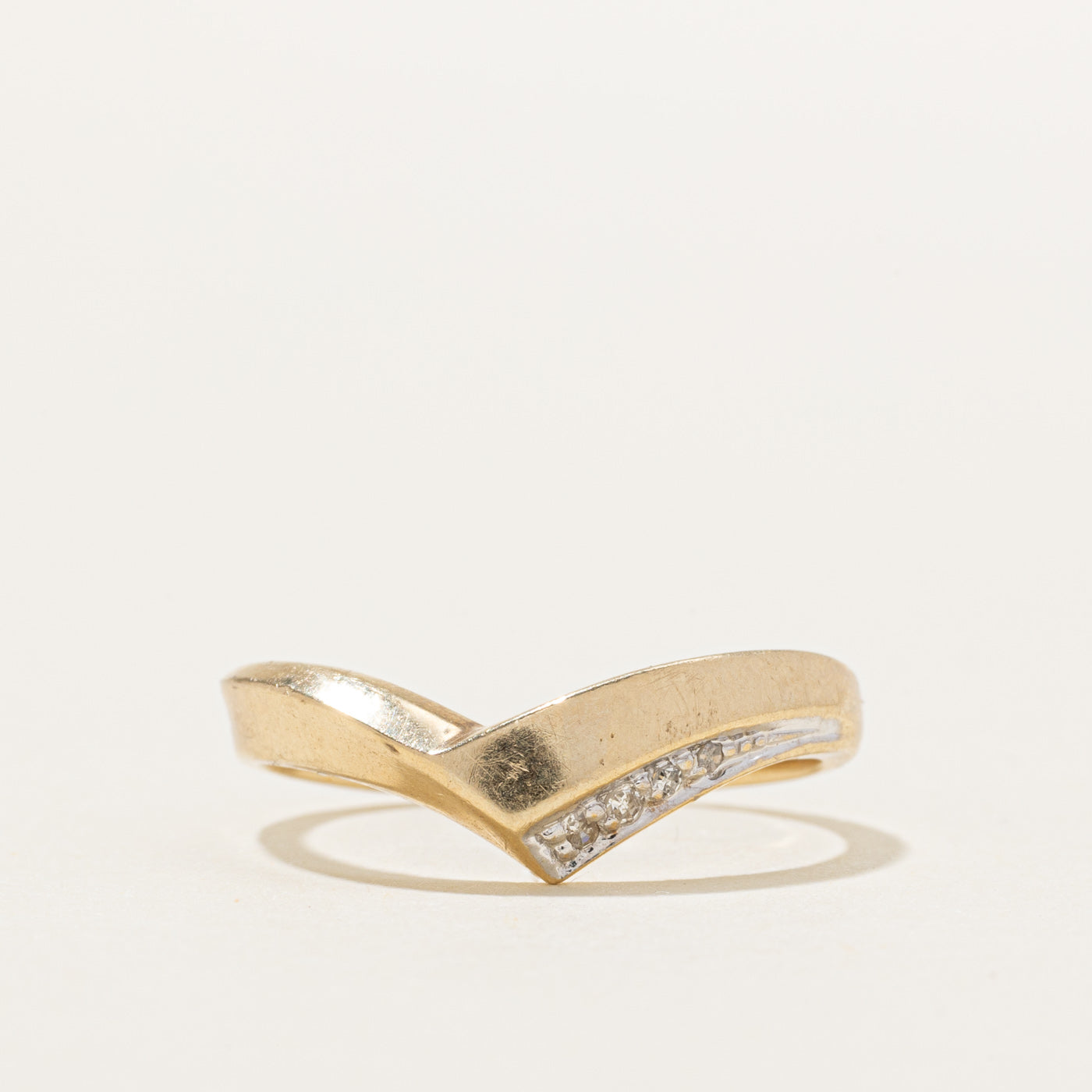 10K Diamond Edged Chevron Ring | SZ 6.75