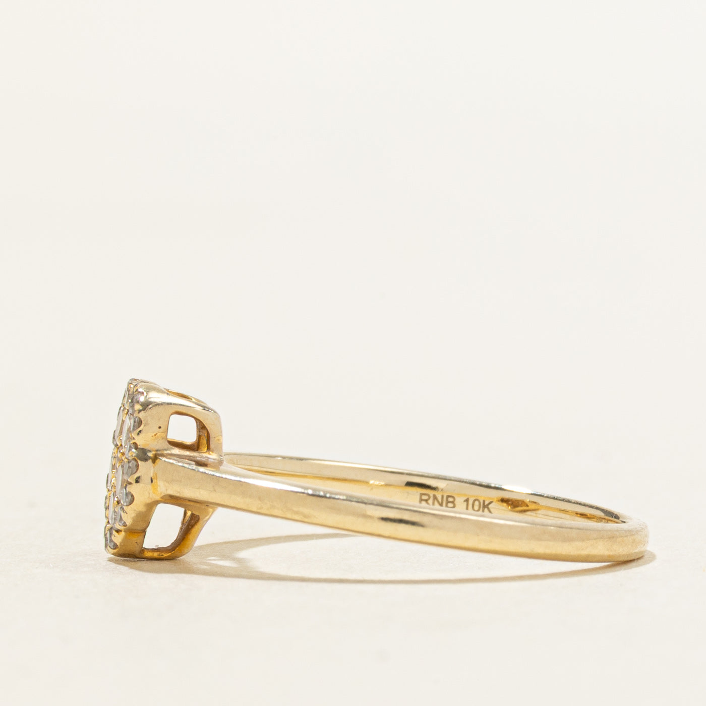 10k Diamond Cluster Floral Ring | 0.26ctw | SZ 6.5