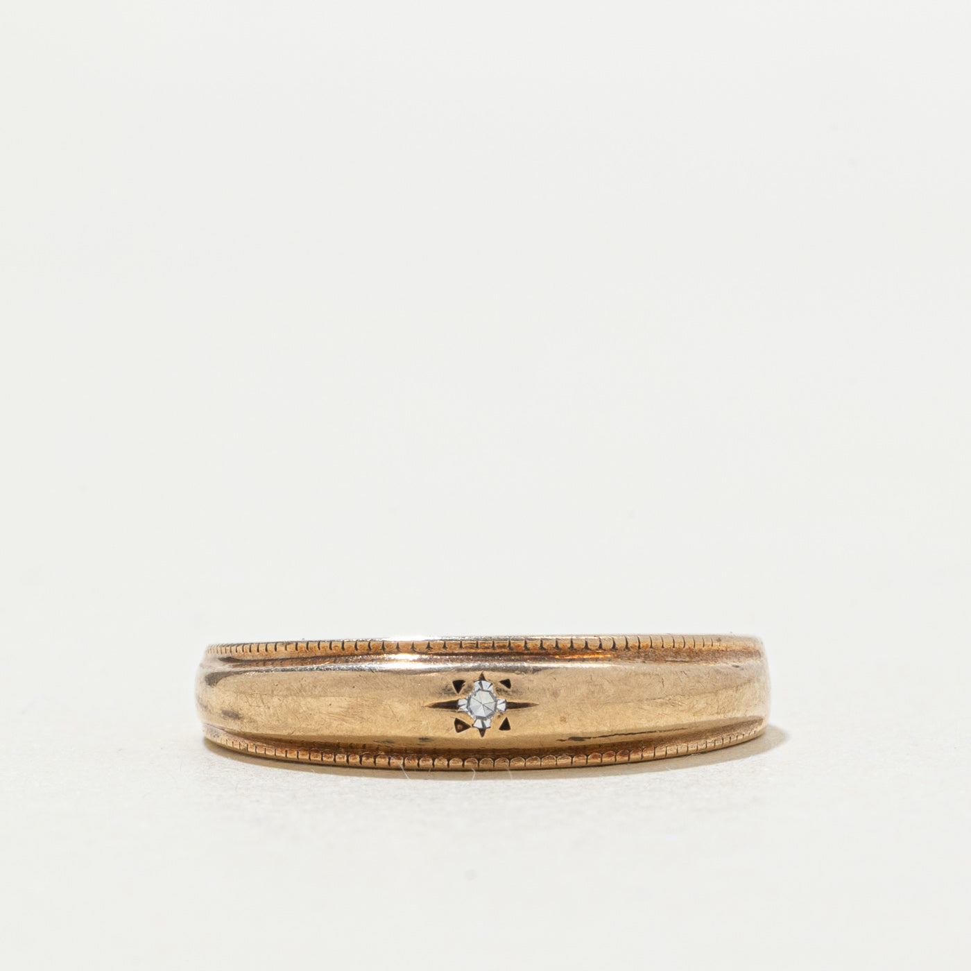 10k Star Set Diamond Textured Band | SZ 5.75