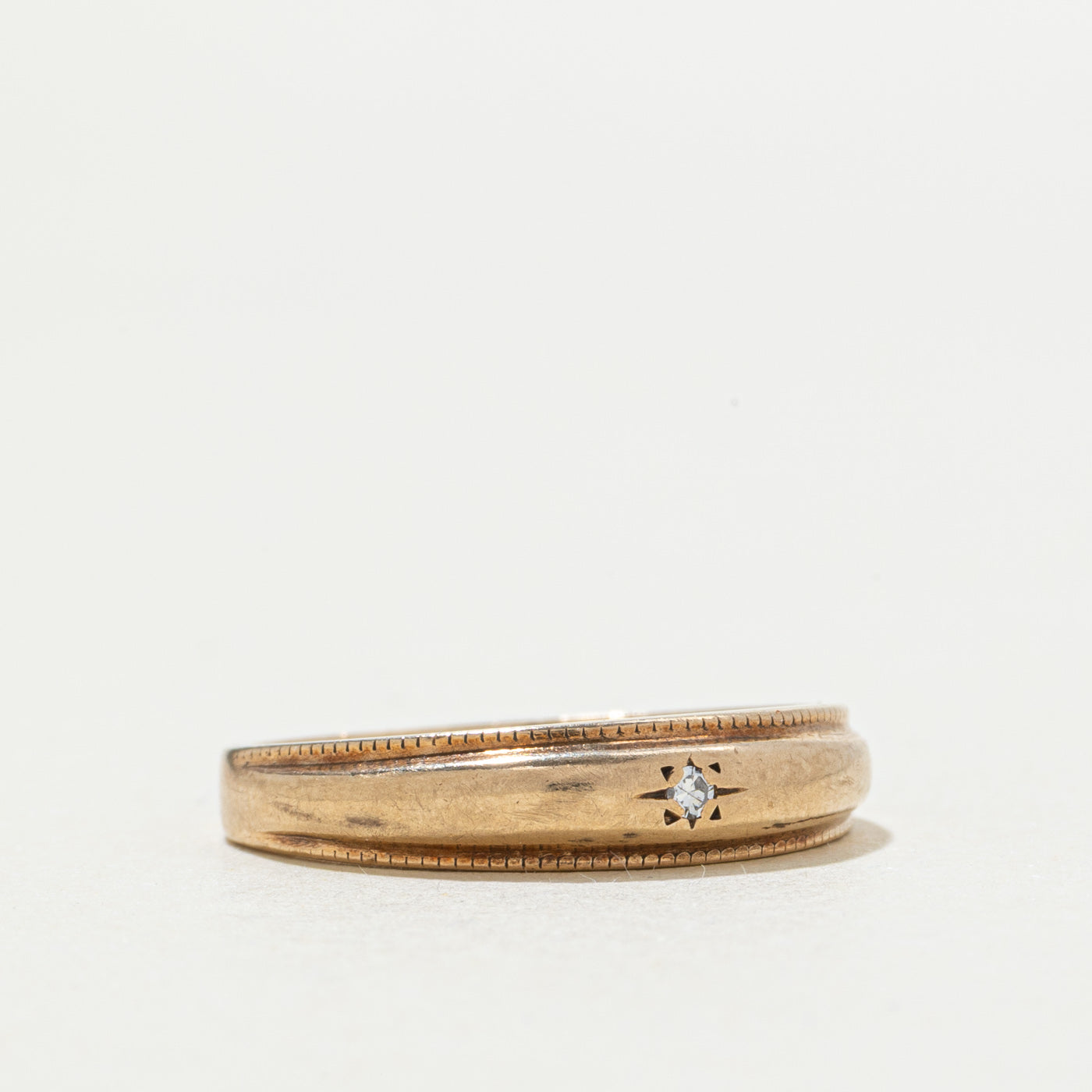 10k Star Set Diamond Textured Band | SZ 5.75