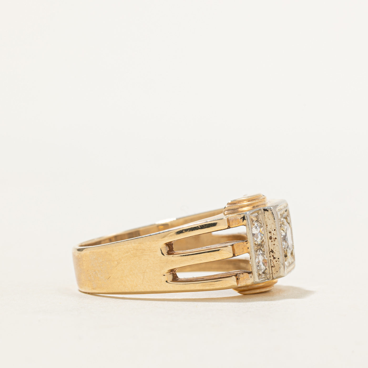 10k Diamond Geometric Grooved Ring | 0.39ct VS1 H, 0.35ctw | SZ 10.25
