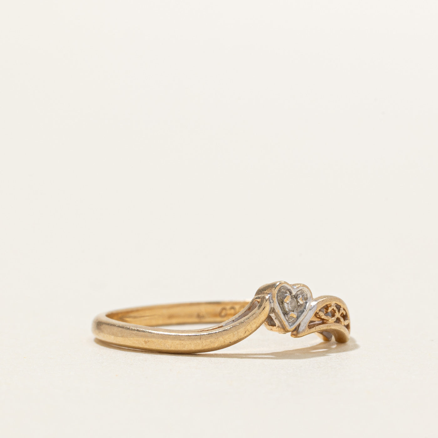 10K Diamond Heart & Crescent Moon Ring | SZ 6.0