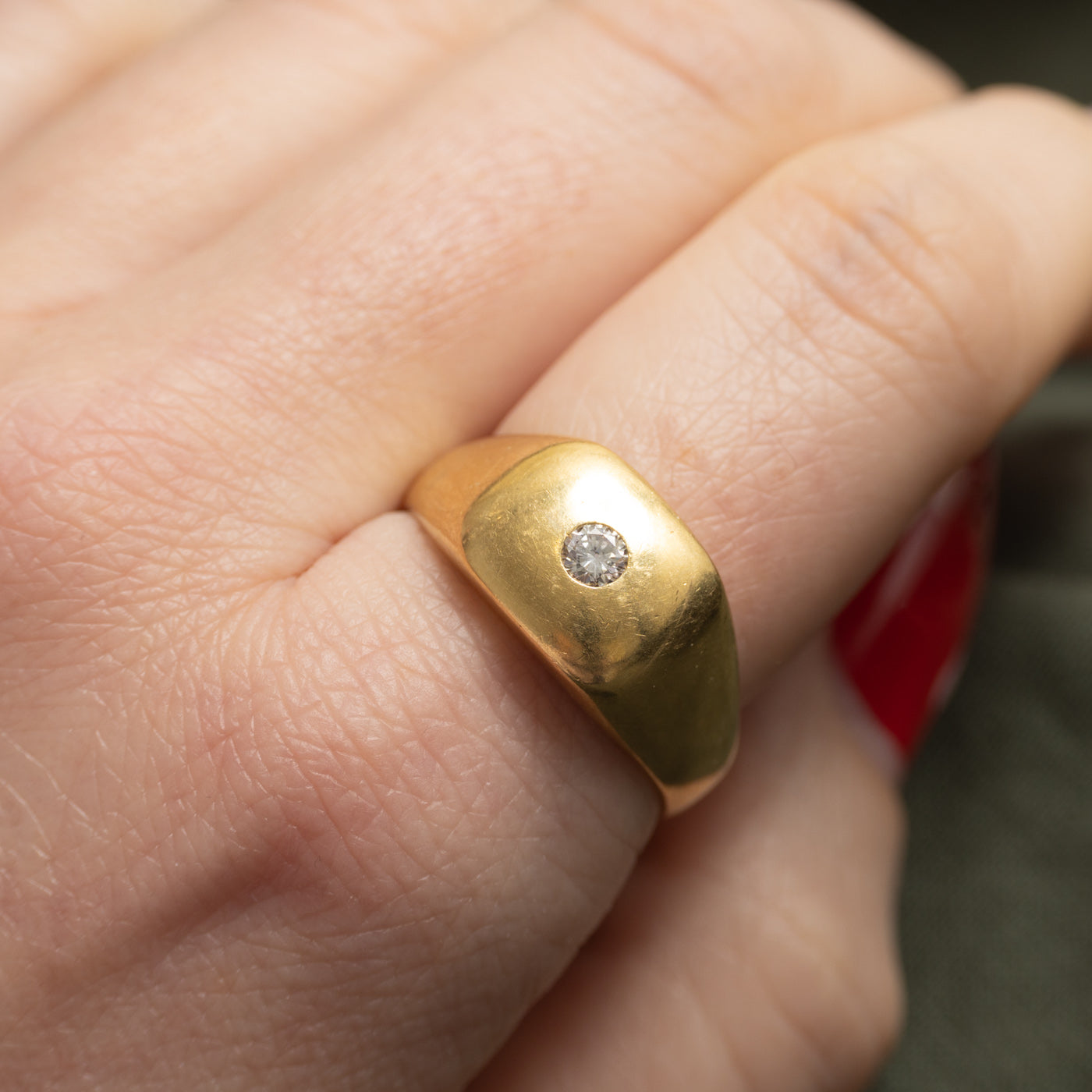 18k Flush Set Diamond Signet Ring | 0.15ctw | SZ 10.25