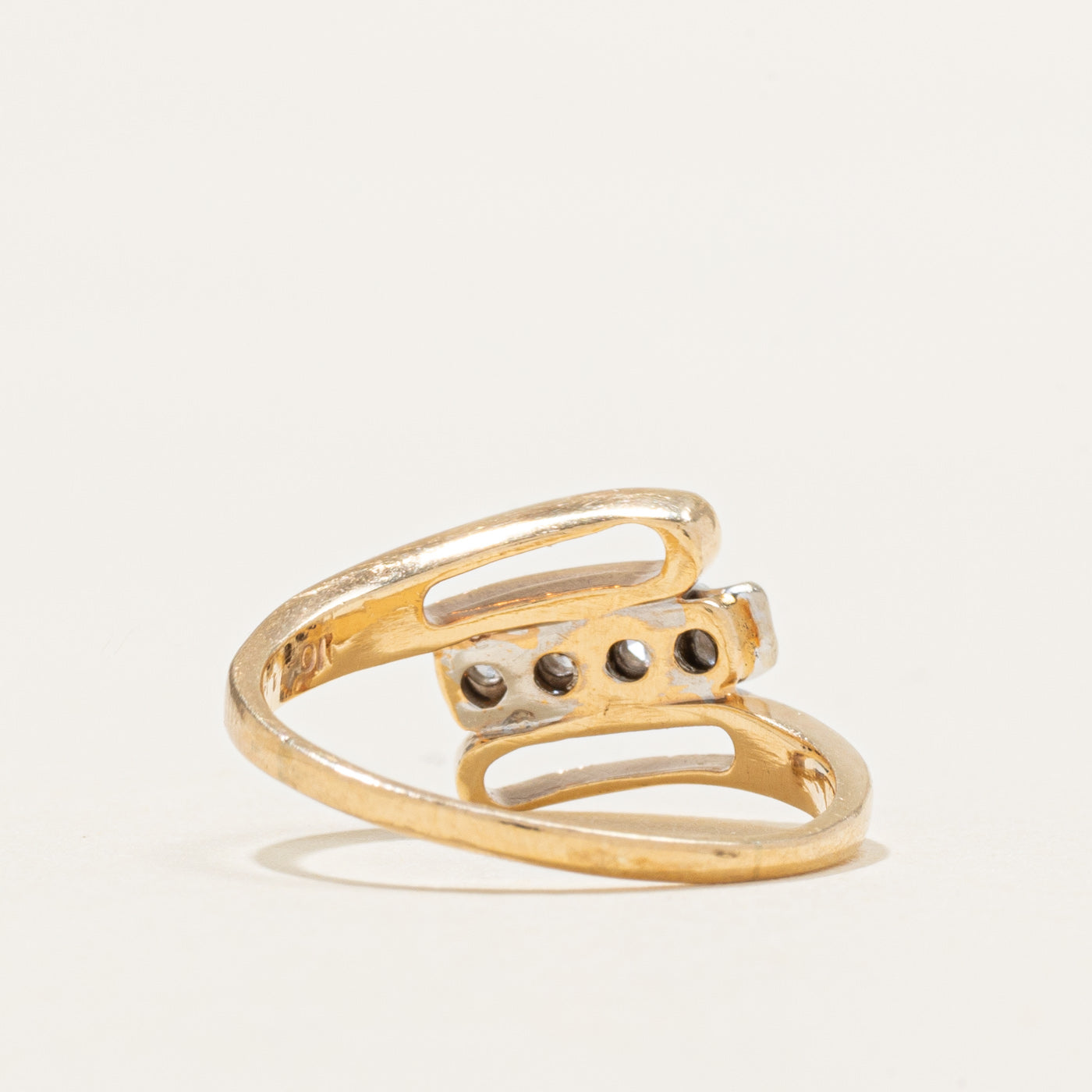 Bague ouverte à quatre diamants en or 10 carats | 0,06 ct | Taille 4,0