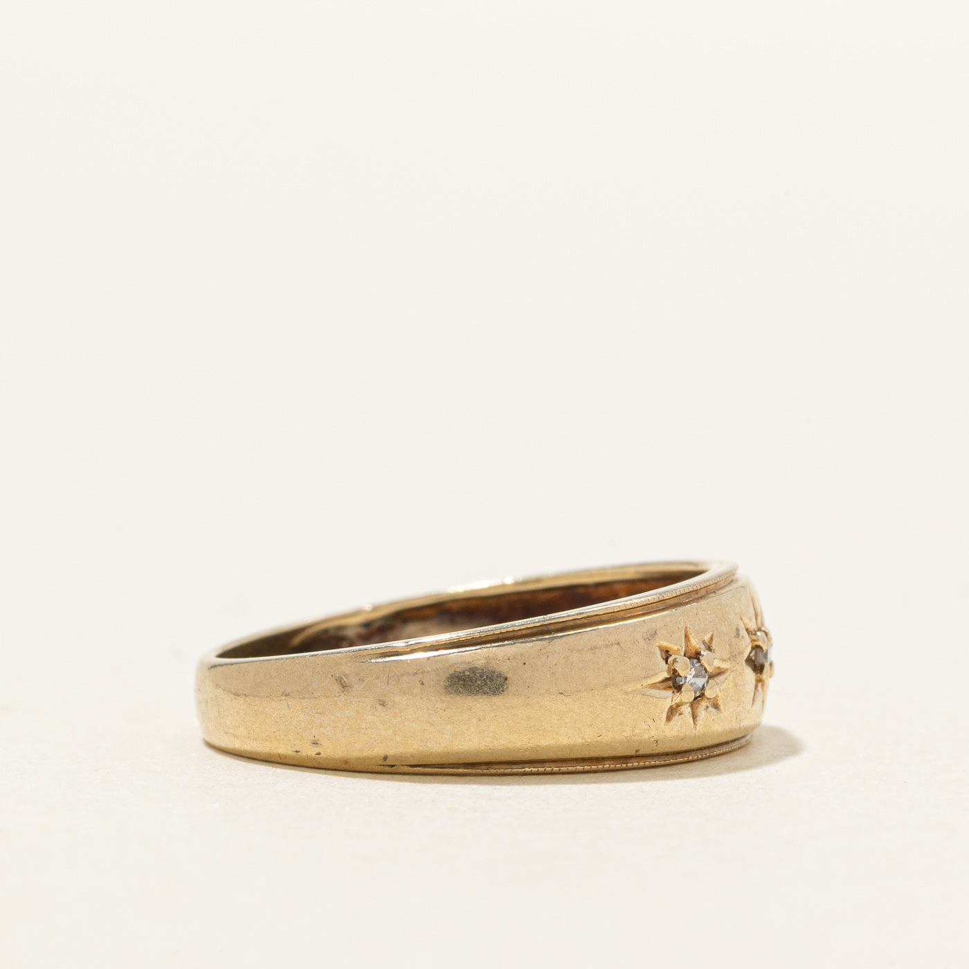 10K Three Stone Star Set Diamond Band | SZ 6.25