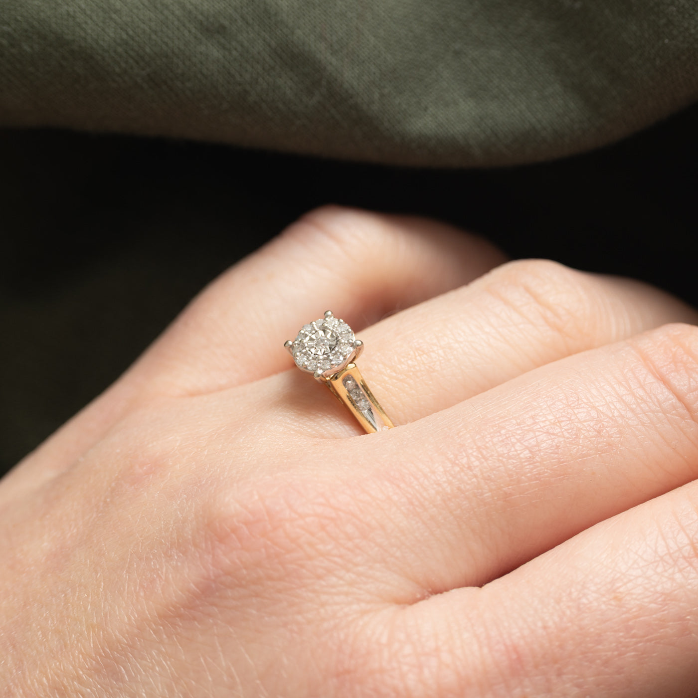 10K Illusion Set Diamond Halo Ring | 0.10ctw | SZ 7.25