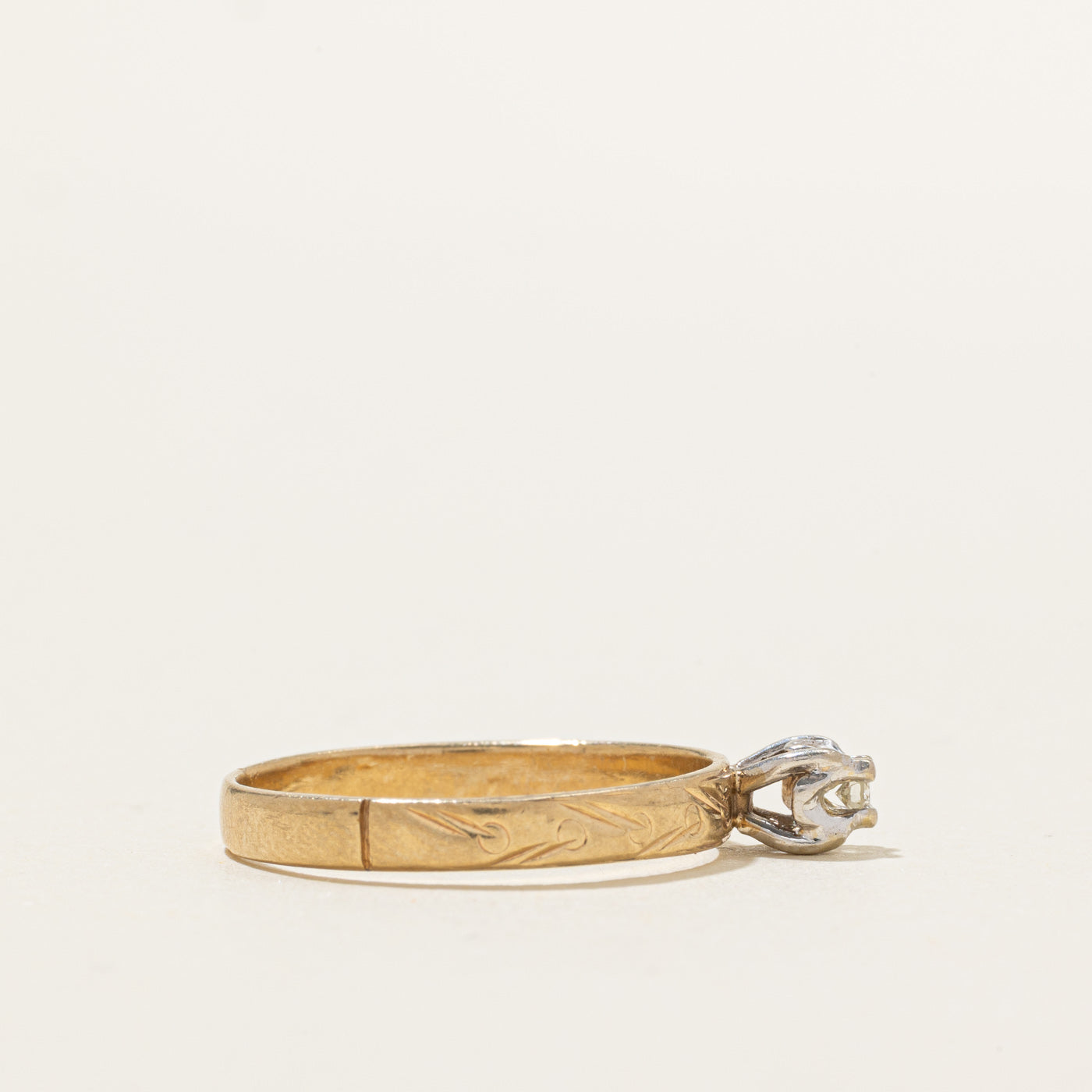 10K Yellow Gold Illusion Set Diamond Ring | SZ 6.75