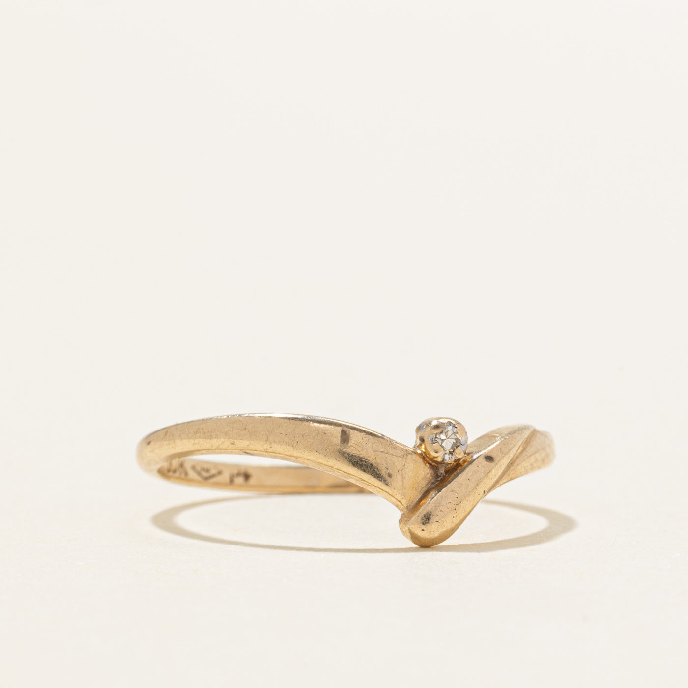 10K Yellow Gold Diamond Chevron Ring | SZ 6.25