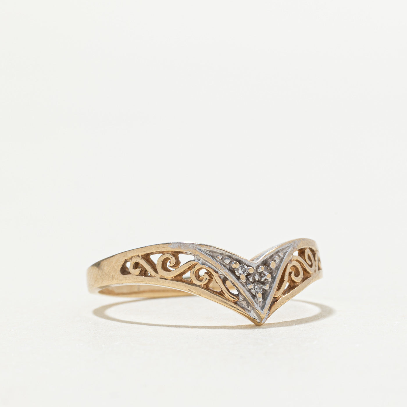 10k Diamond Scrollwork Chevron Ring | SZ 7.25