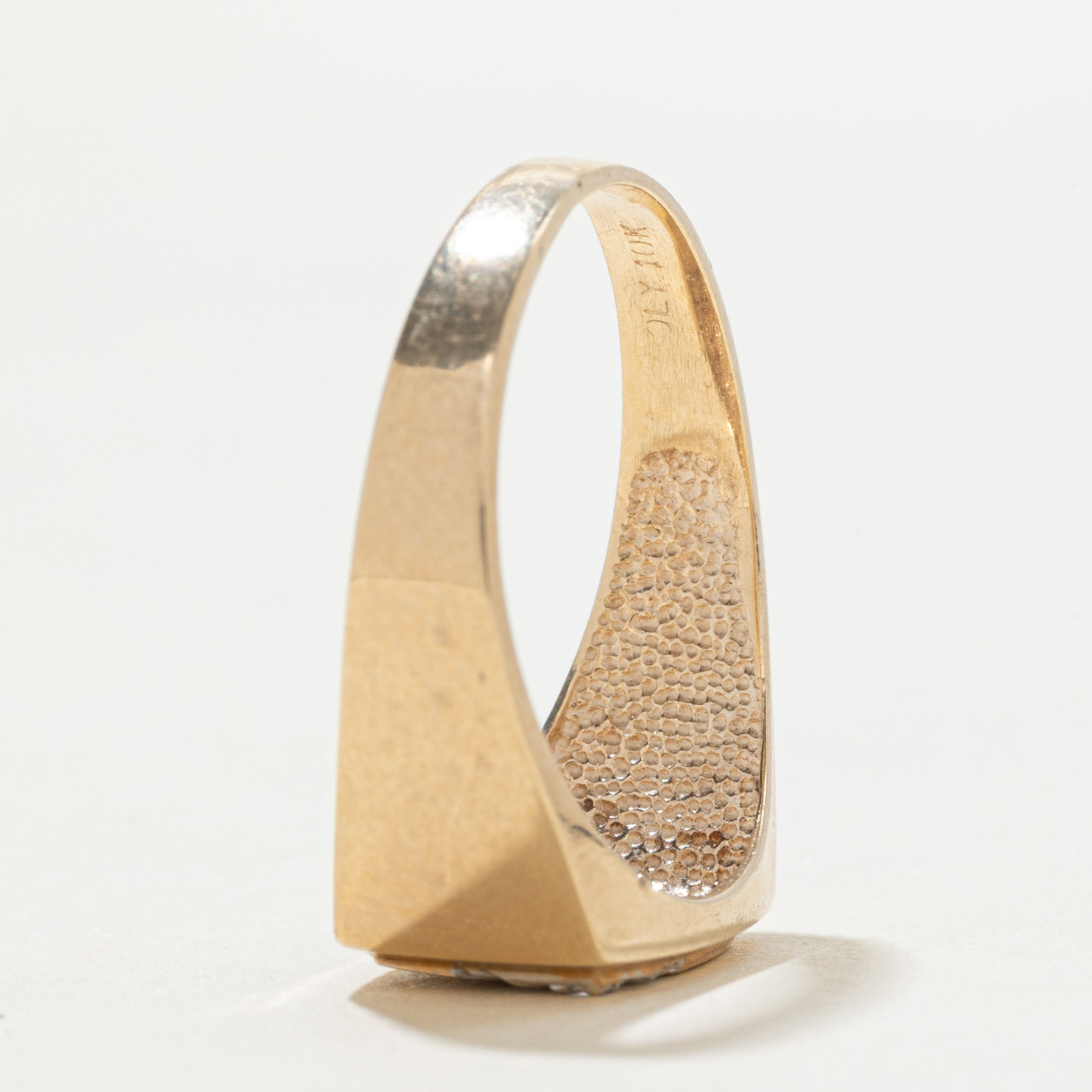 10k Diamond "D" Initial Signet Ring | SZ 9.5