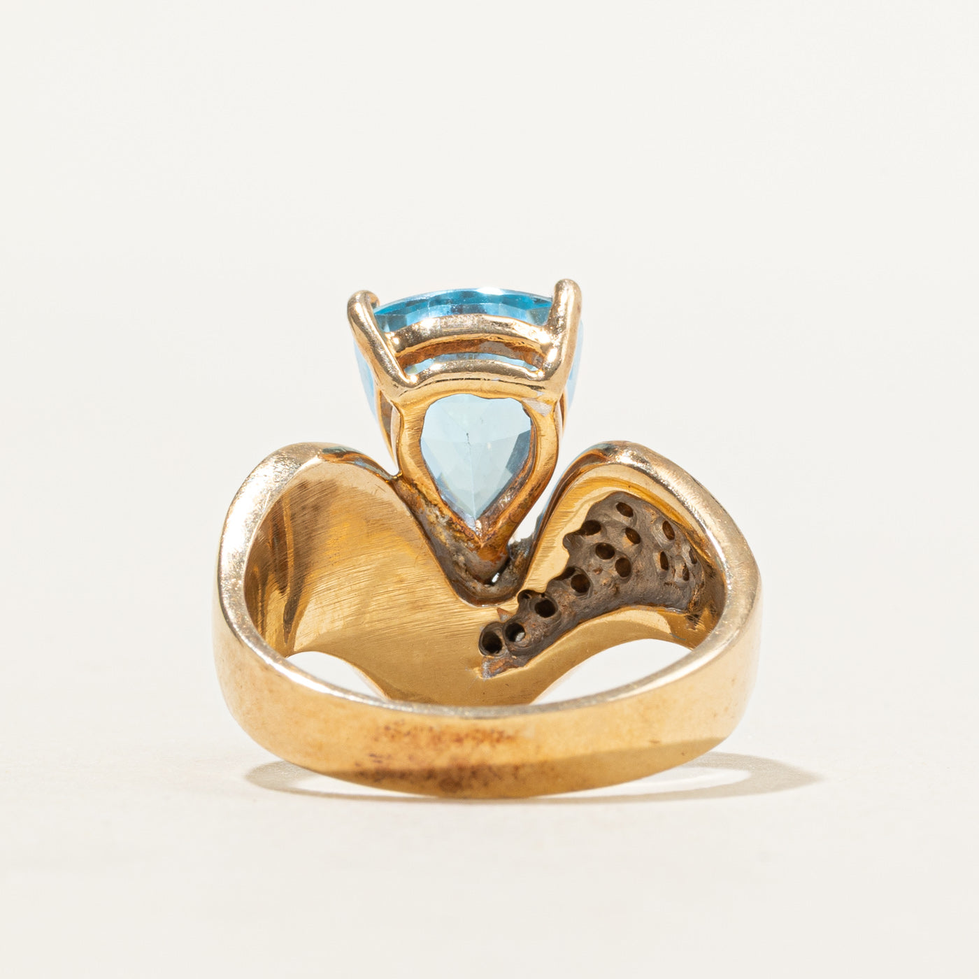 14k Blue Topaz & Diamond Wave Cocktail Ring | 2.77ct, 0.11ctw | SZ 6.25