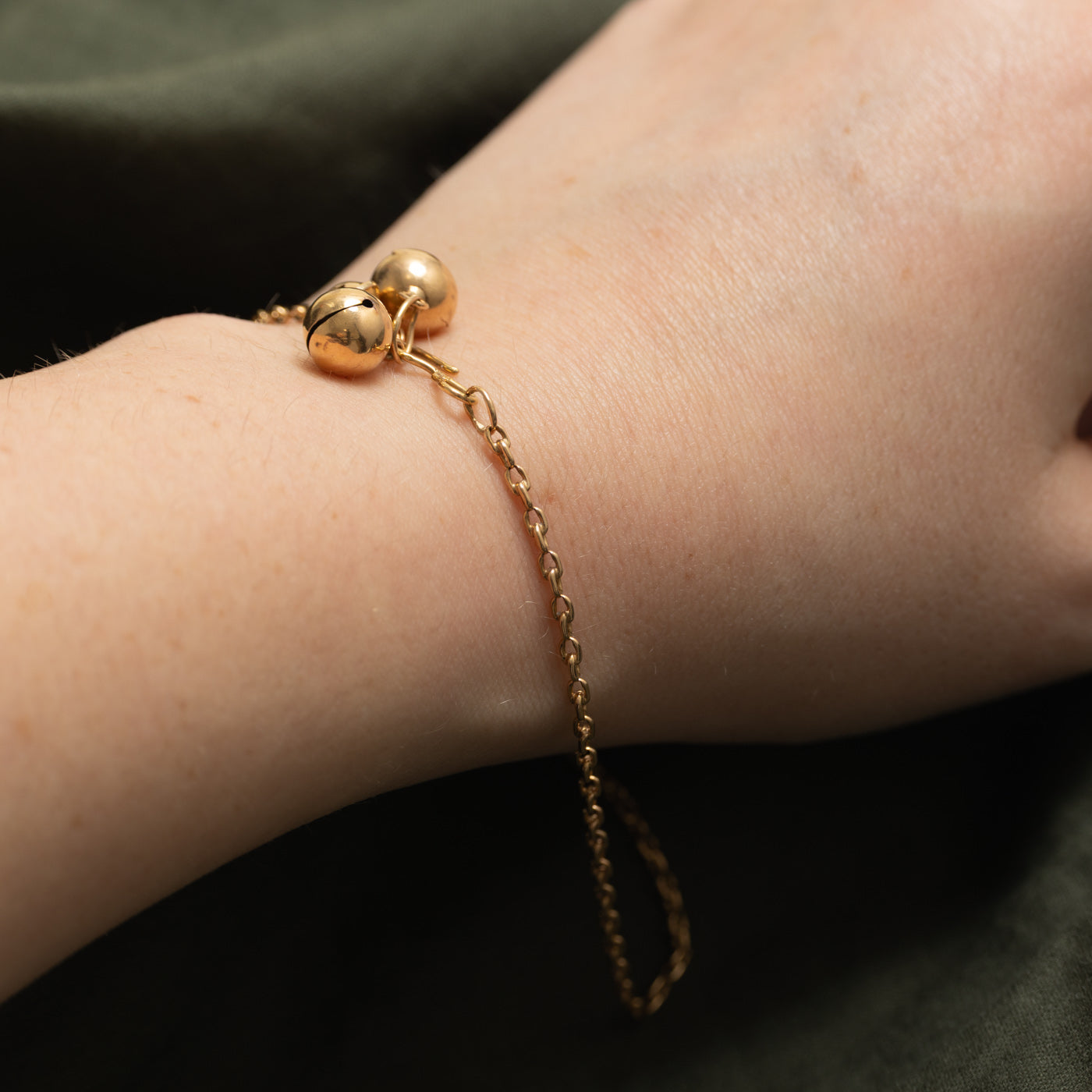 18k Yellow Gold Bell Charm Bracelet | 8.5"