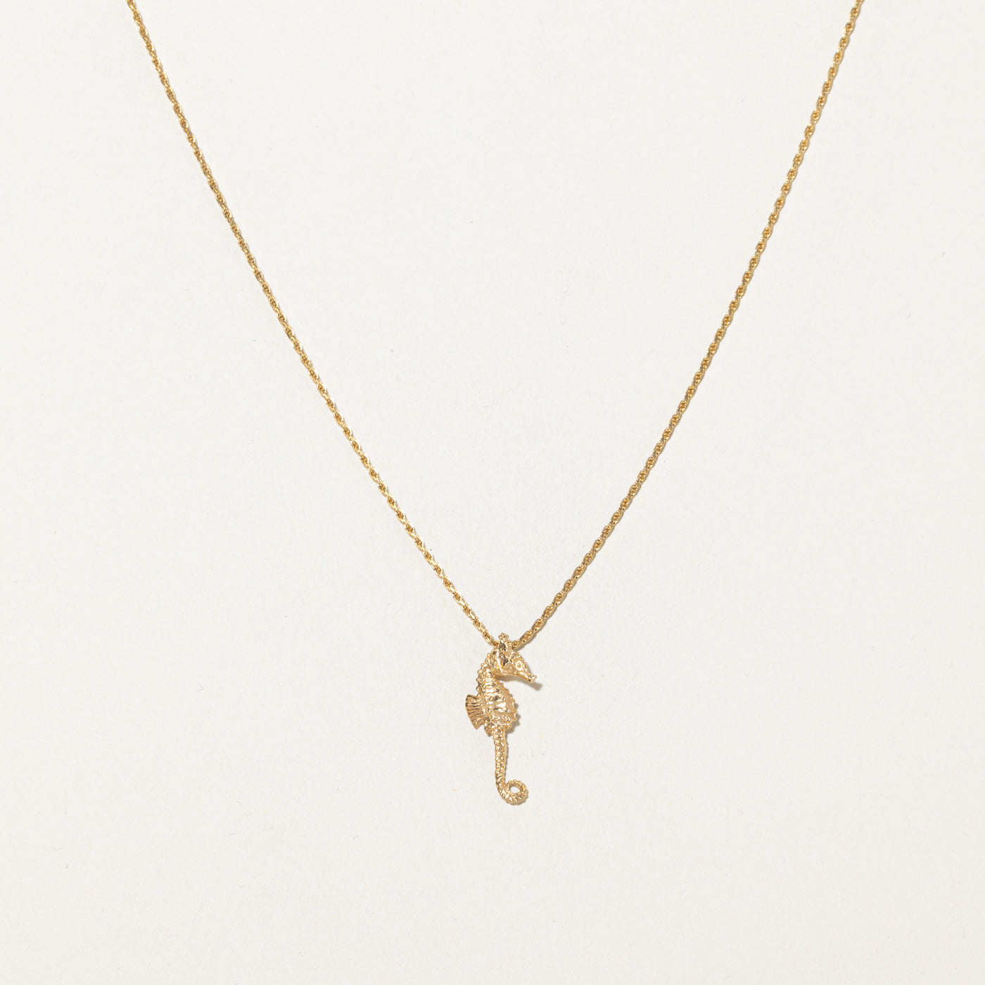 14k Yellow Gold Seahorse Pendant Necklace | 18"
