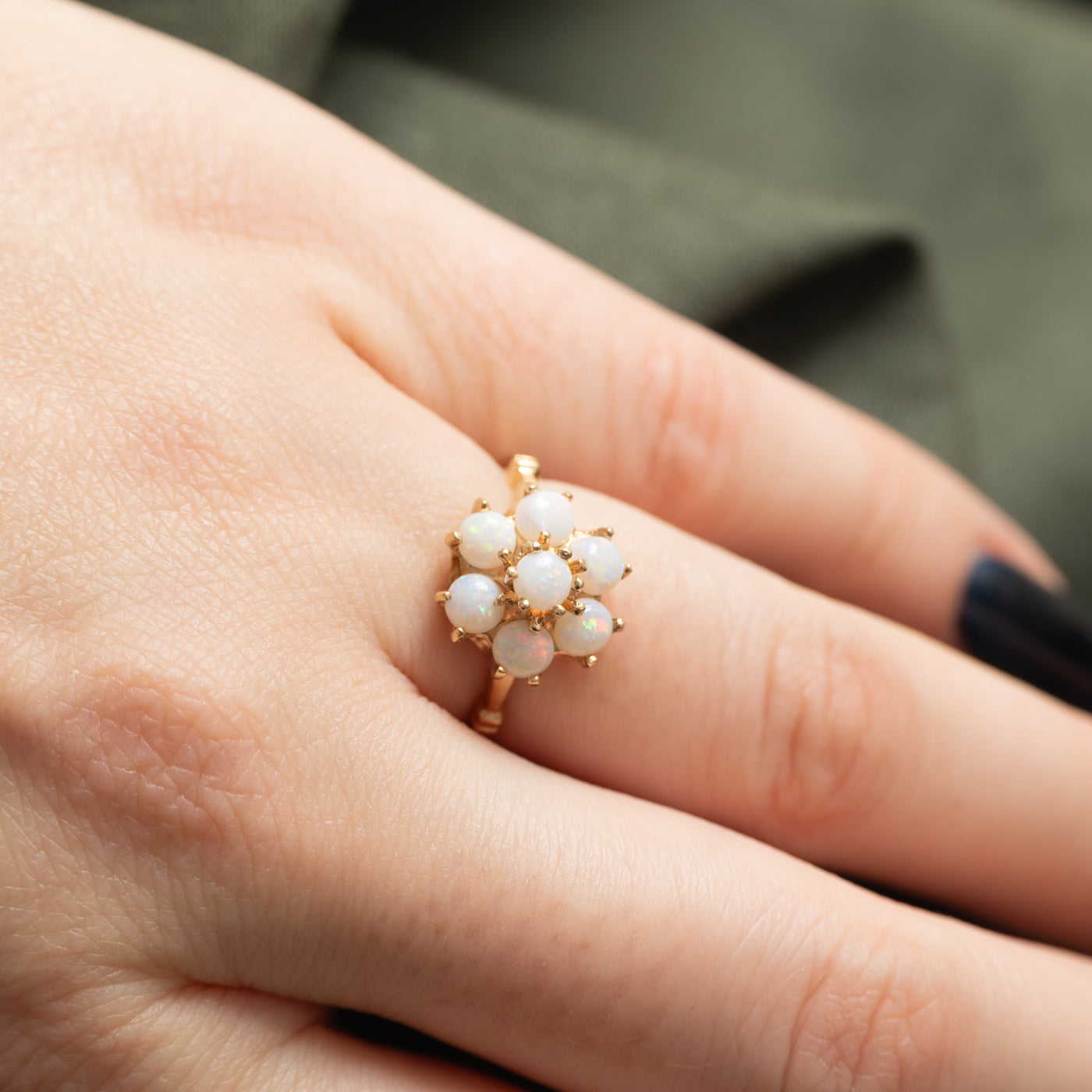 Bague en or 10 carats avec cabochon d'opale à motif floral | 1,00 ct | Taille 4,75