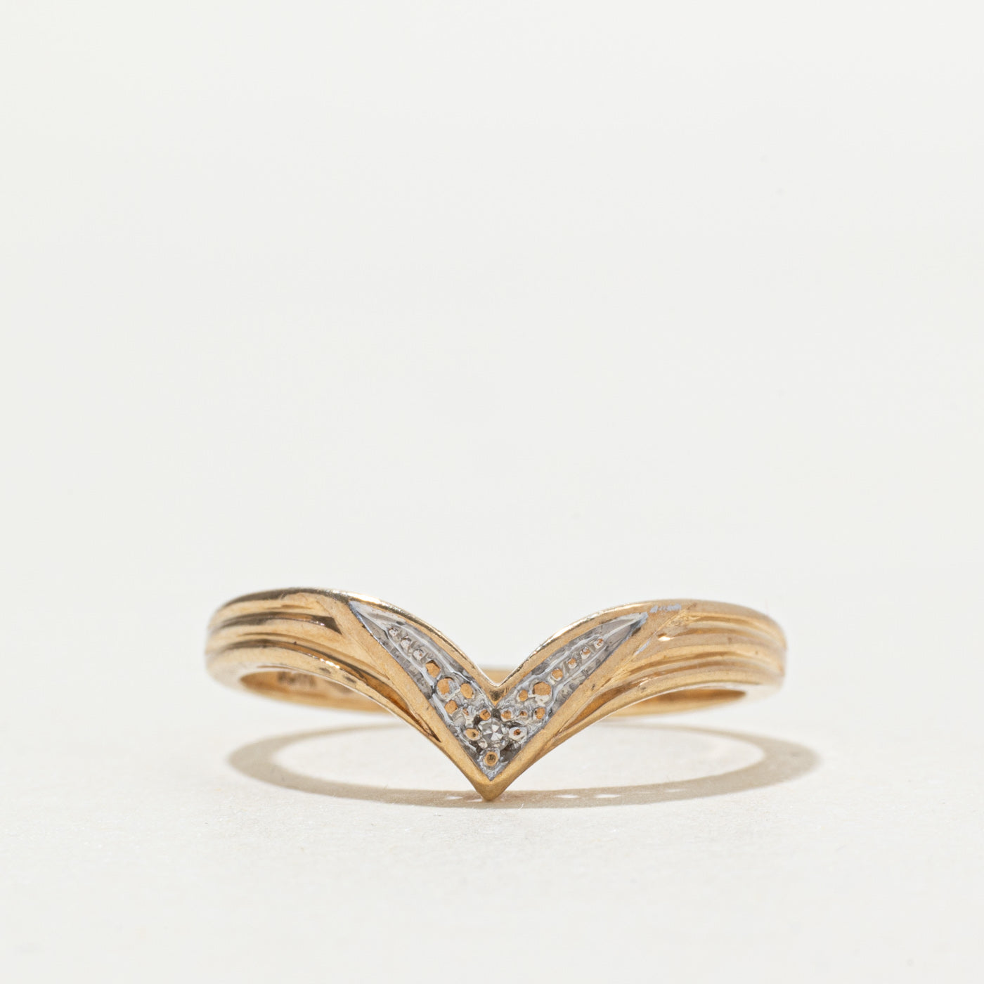 10k Diamond Accented Grooved Chevron Ring | SZ 6.75