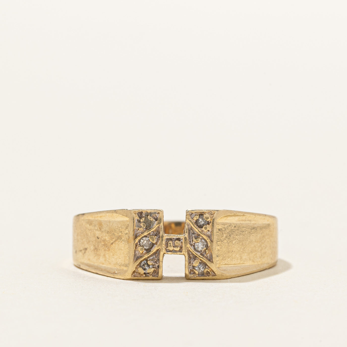 10K Diamond "H" Initial Ring | SZ 7.5