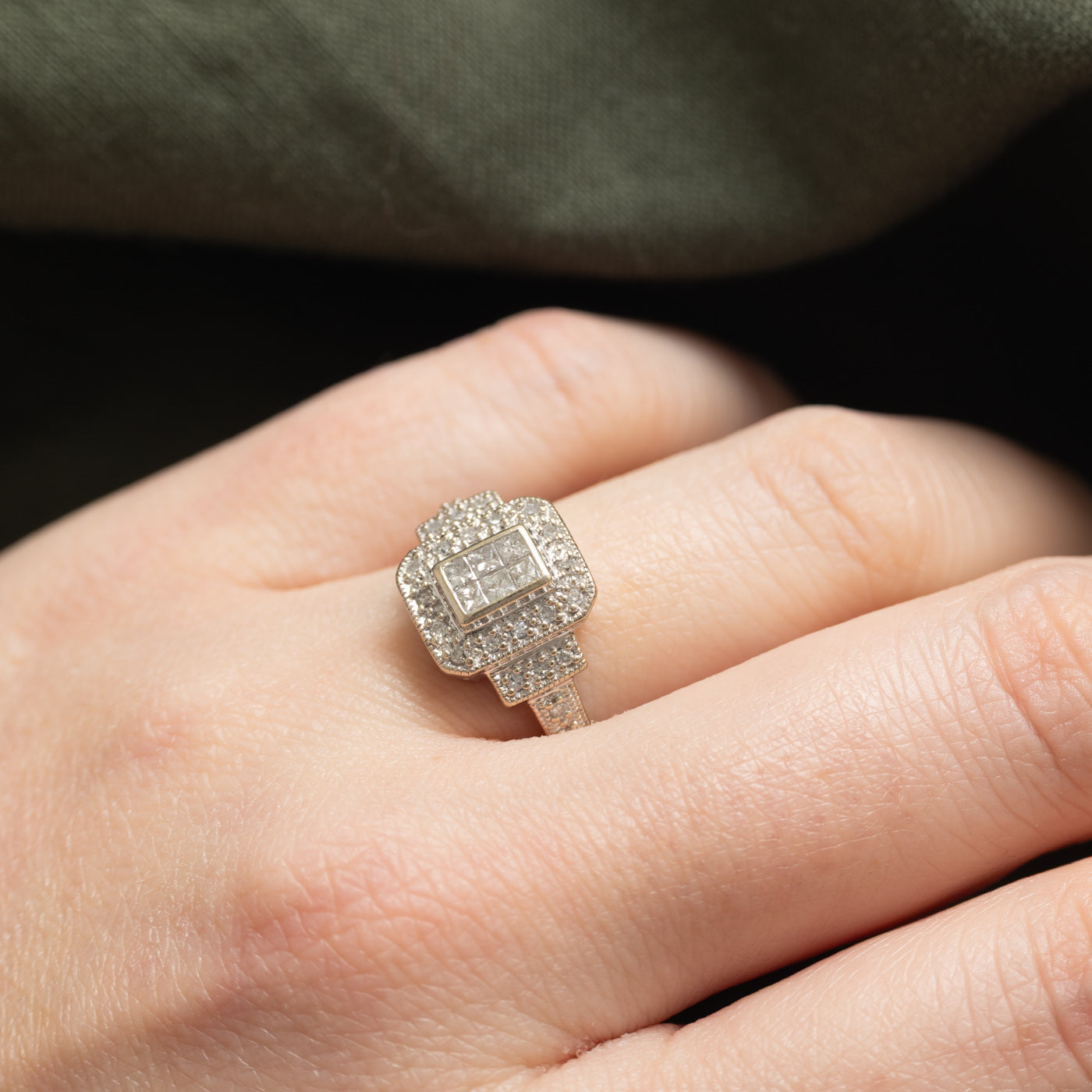 10K Invisible Set Diamond Grid Halo Ring | 0.36ctw | SZ 6.75