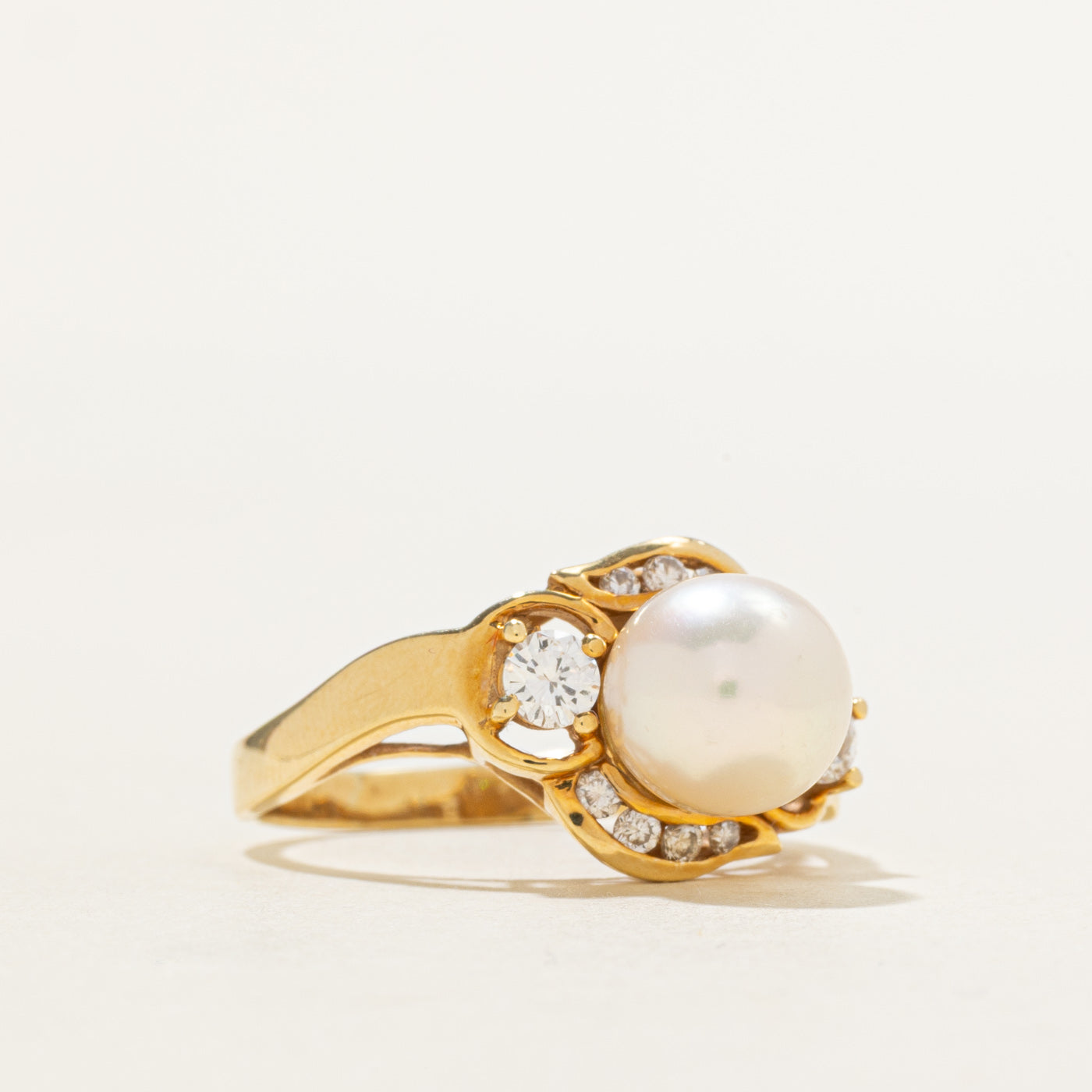 18k Pearl & Diamond Halo Ring | 0.43ctw | SZ 7