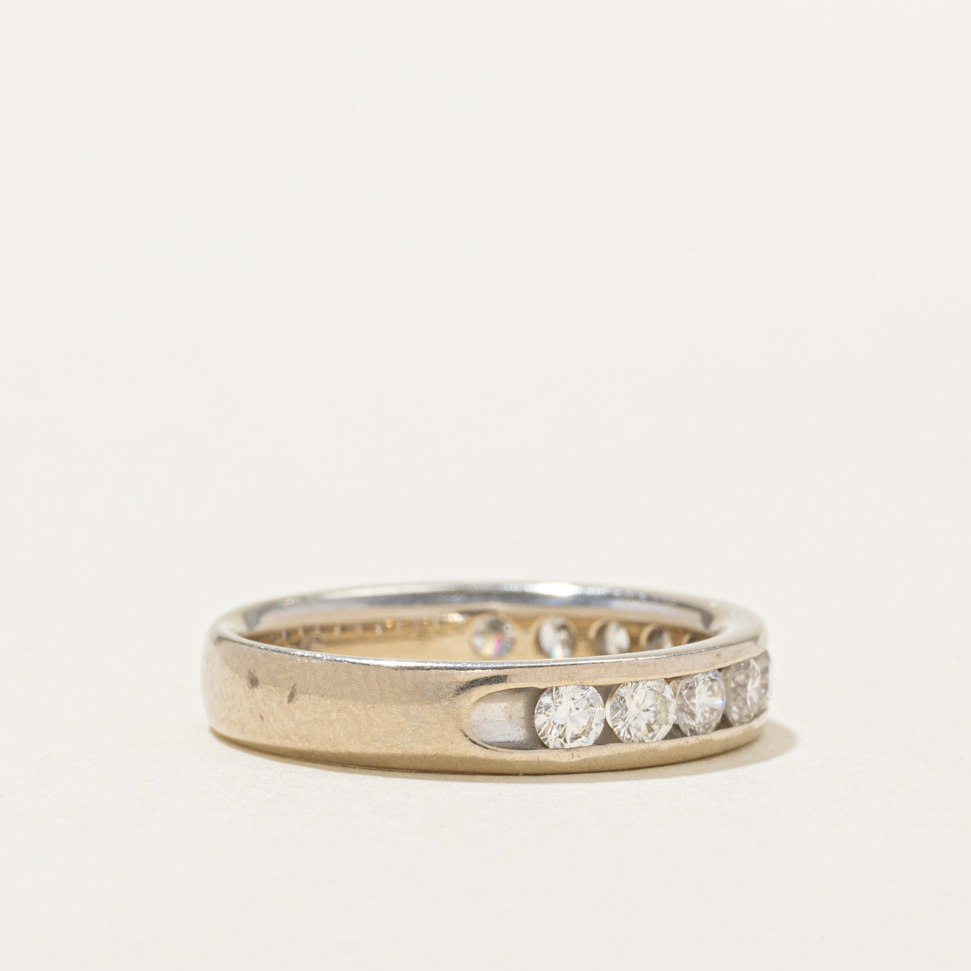 Alliance semi-éternité en or blanc 14 carats sertie de diamants | 0,75 ct au total | Taille 5,5