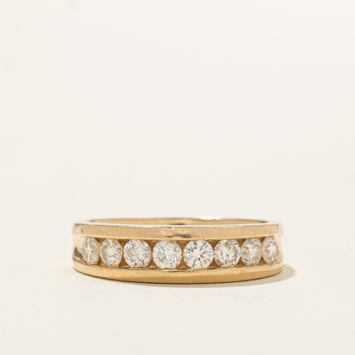 Alliance semi-éternité en or 14 carats sertie de diamants en canal | 0,88 ct au total | Taille 10