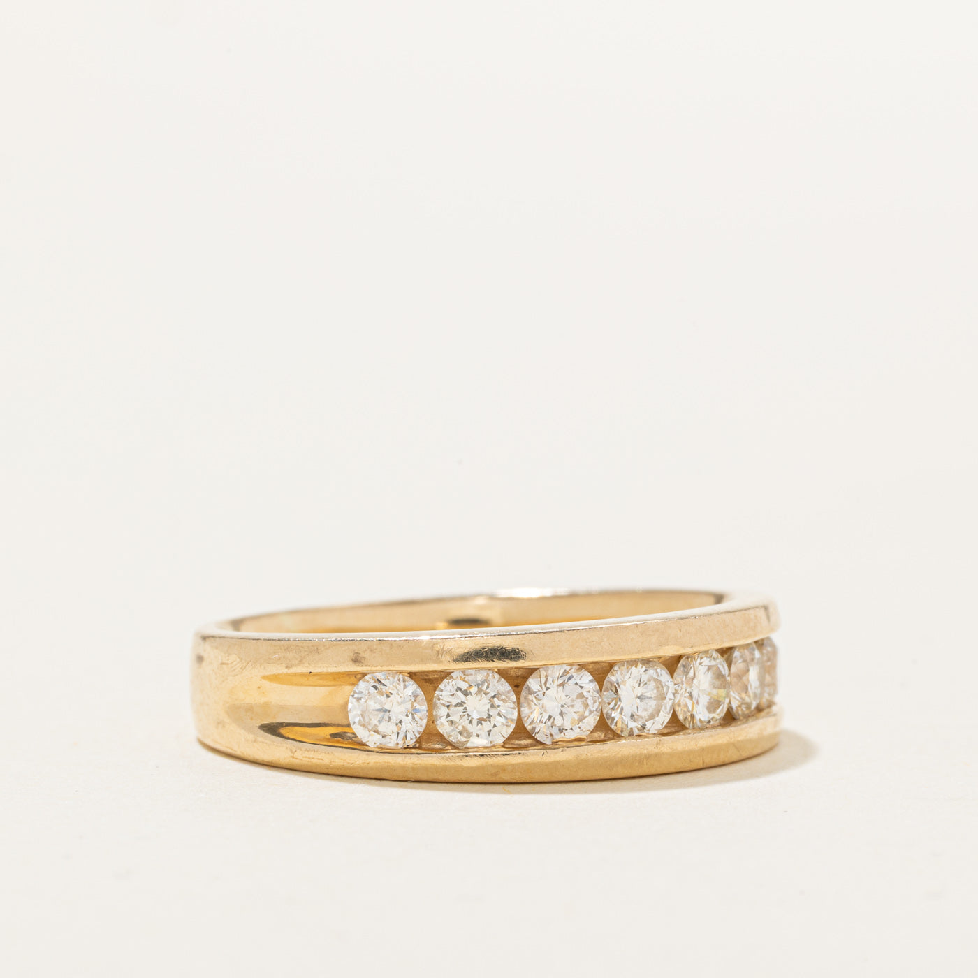 Alliance semi-éternité en or 14 carats sertie de diamants en canal | 0,88 ct au total | Taille 10