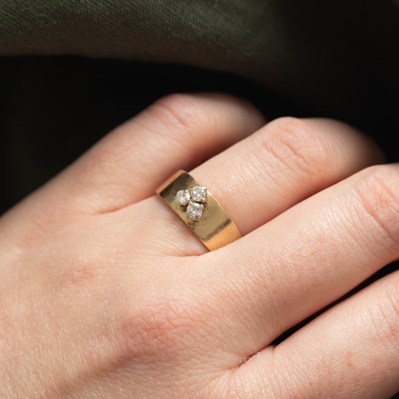 Bague en or 10 carats sertie de diamants (0,24 ct au total) | Taille 7,75