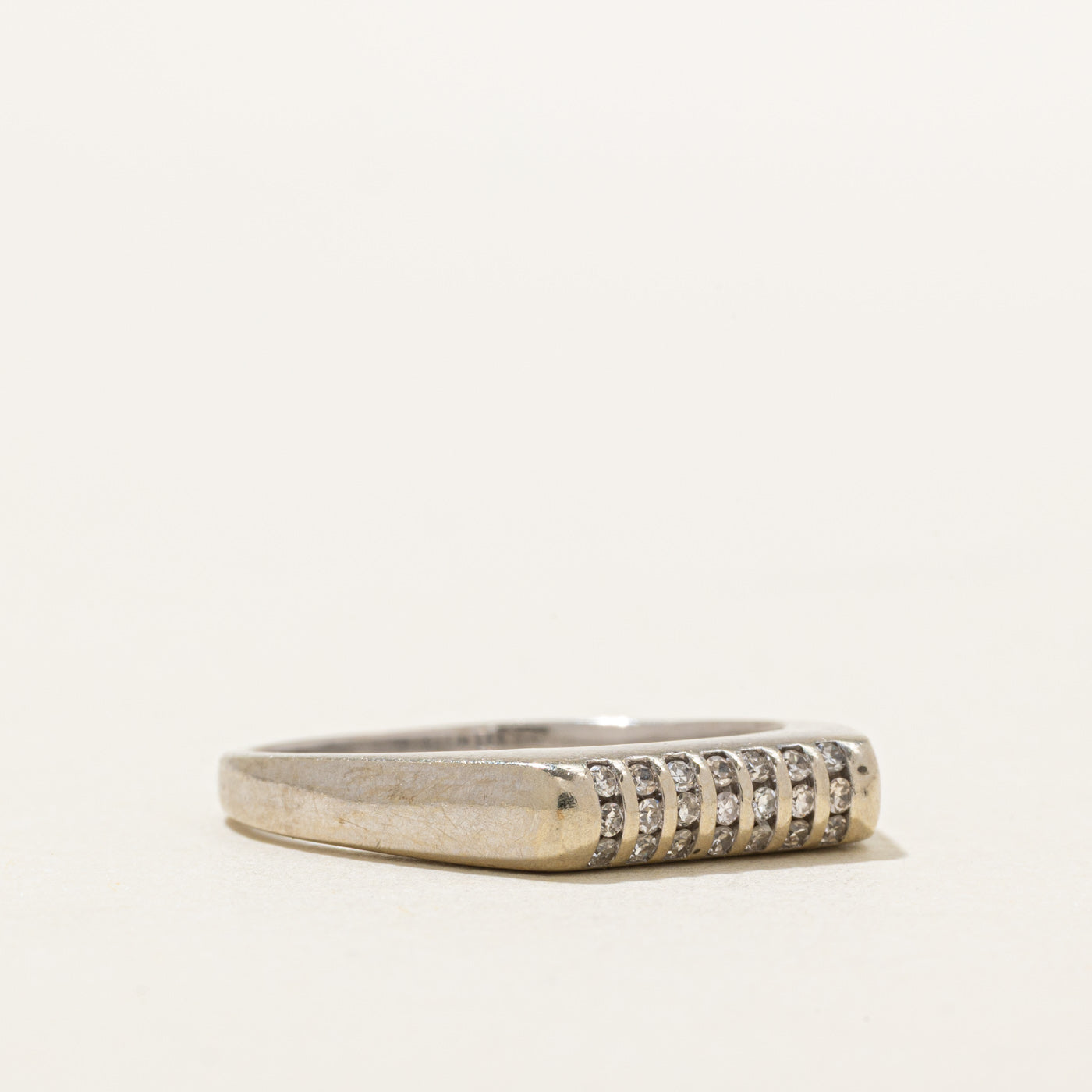 10K Diamond Multi Column Geometric Band | SZ 8.5