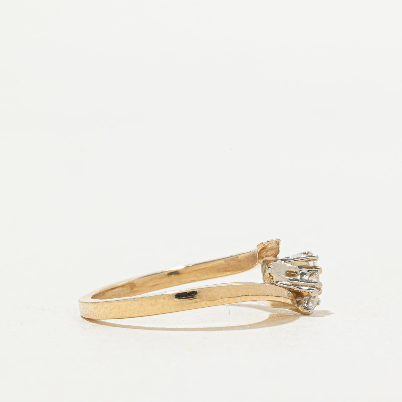 14k Three Stone Diamond Bypass Ring | SZ 4.25