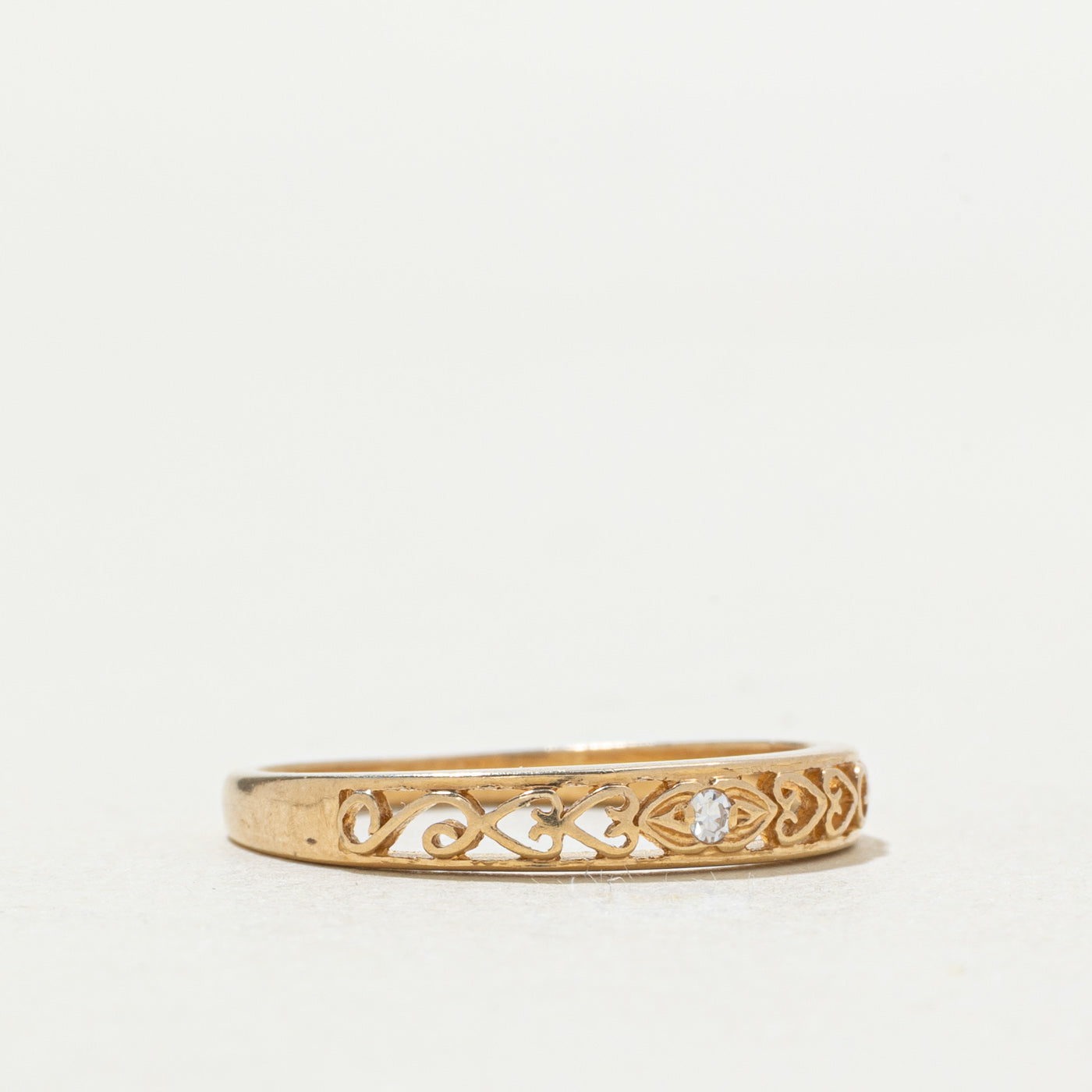 14k Diamond Open Heart Pattern Band | SZ 6.25