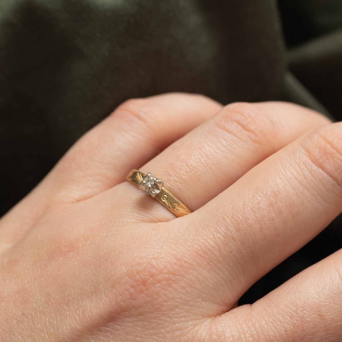 10K Yellow Gold Illusion Set Diamond Ring | SZ 6.75