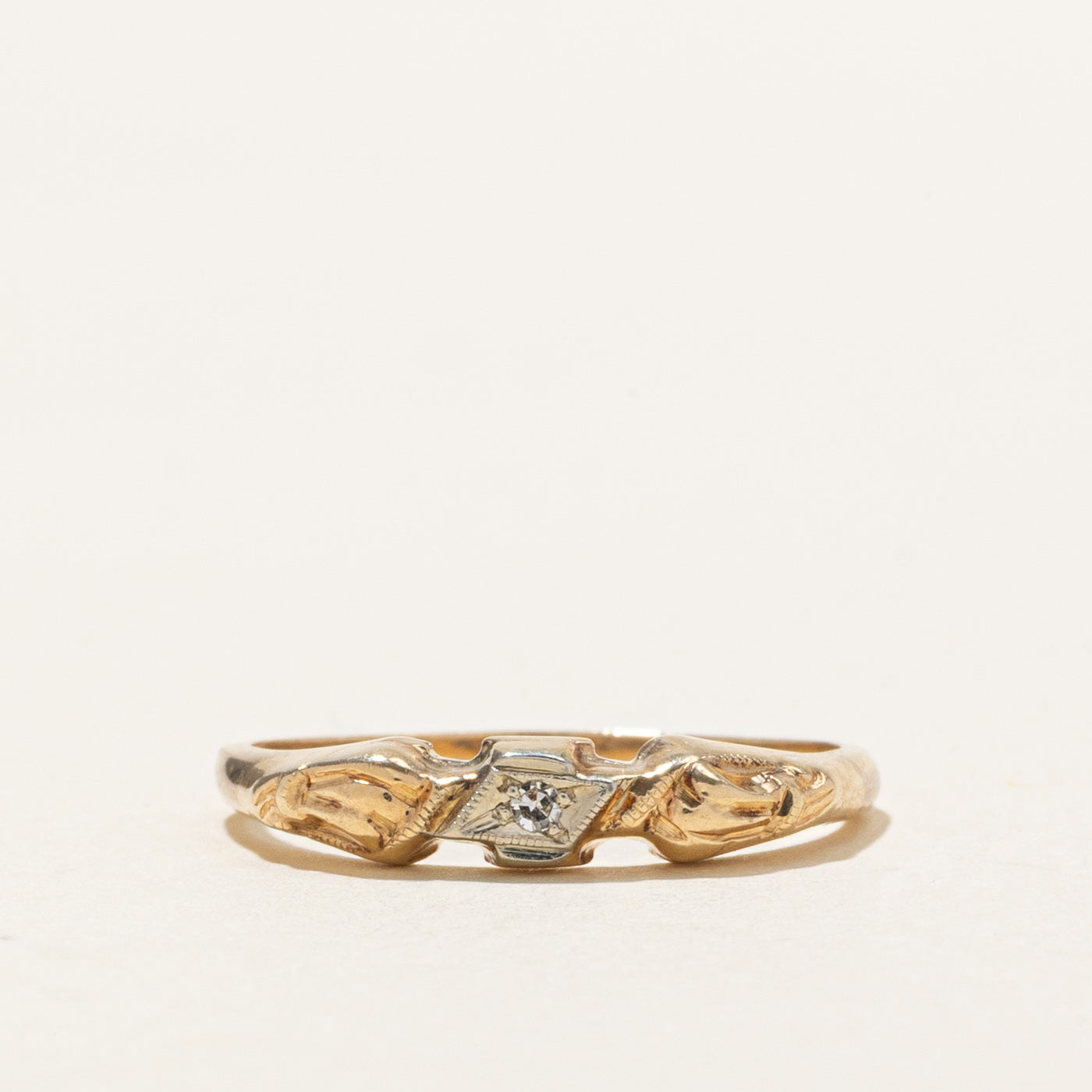 14K Diamond Grooved Textured Ring | SZ 6.25