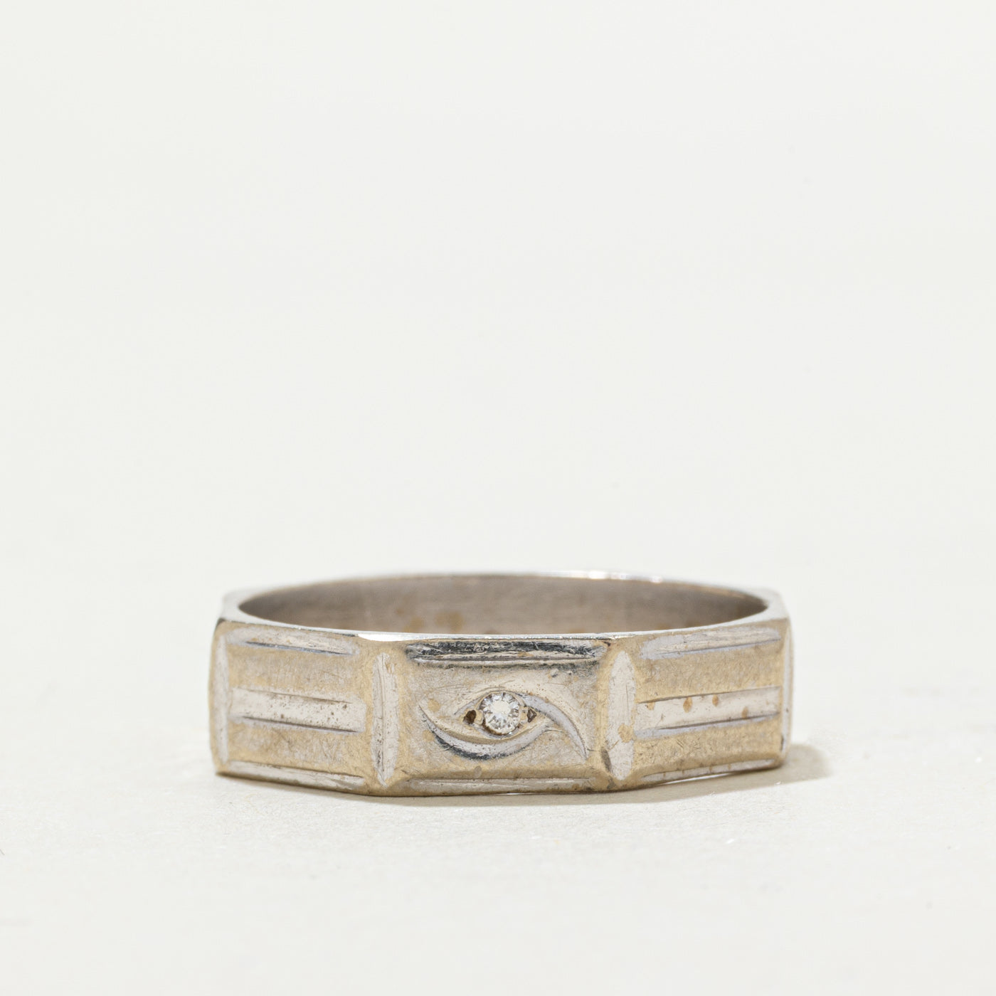 14k Diamond Textured Octagon Band | 5.55mm | SZ 9