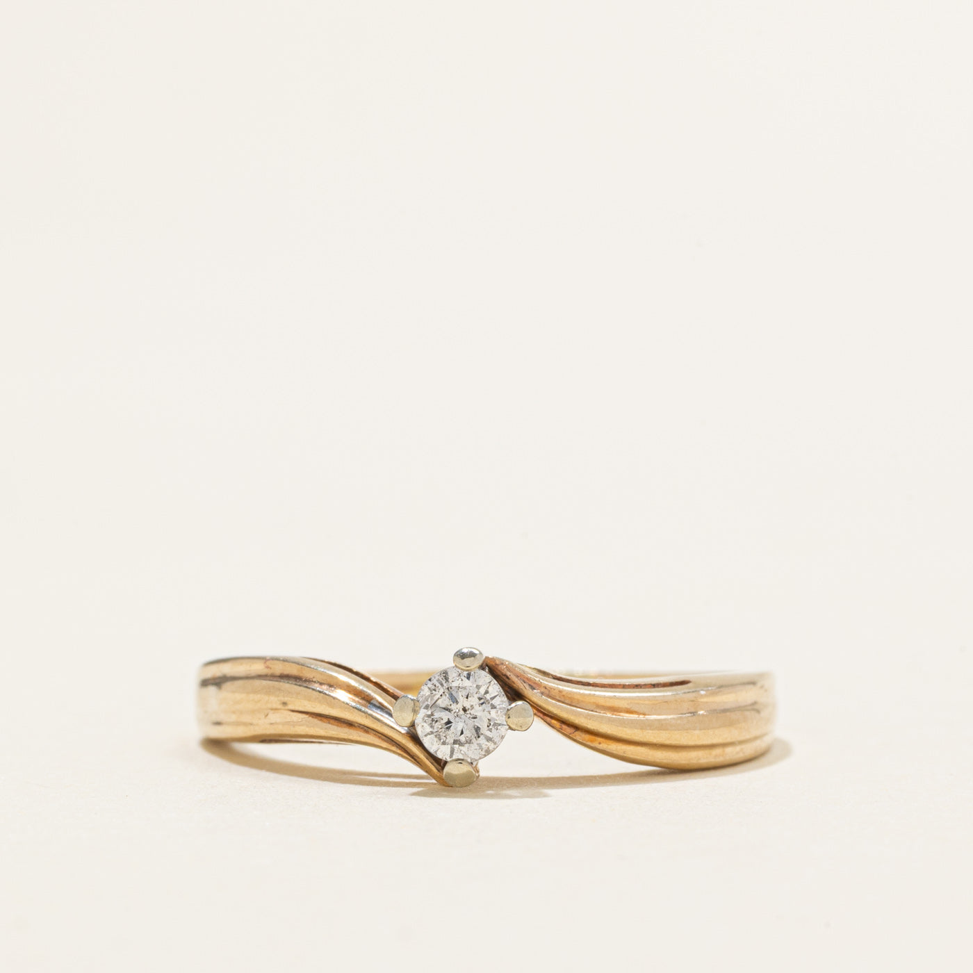 10K Solitaire Diamond Grooved Bypass Ring | 0.15ct | SZ 9.25