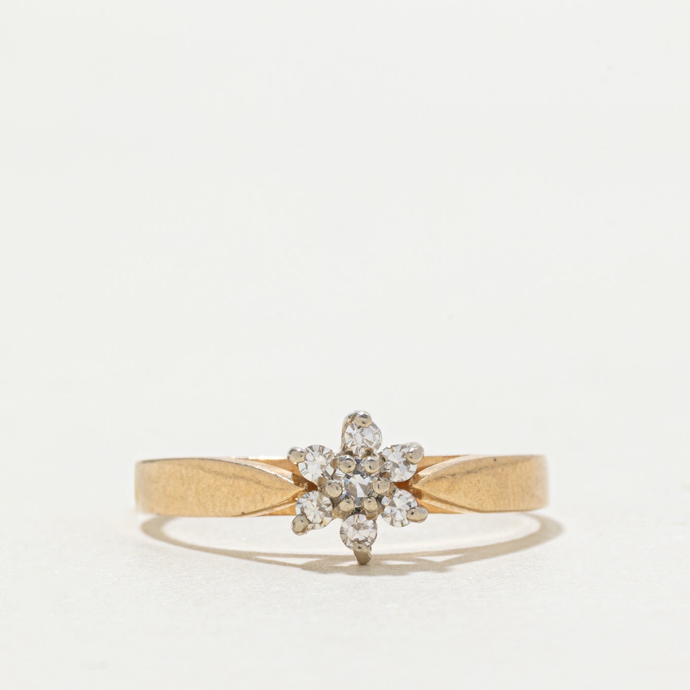 14k Diamond Floral Cluster Ring | SZ 7