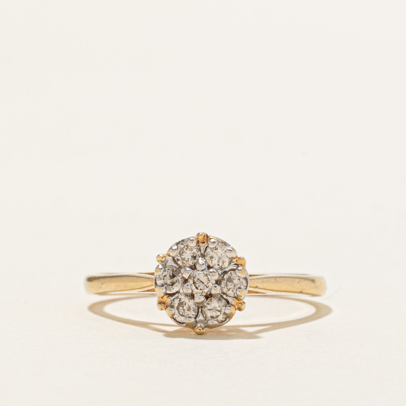 14K Diamond Circle Cluster Ring | SZ 5.75