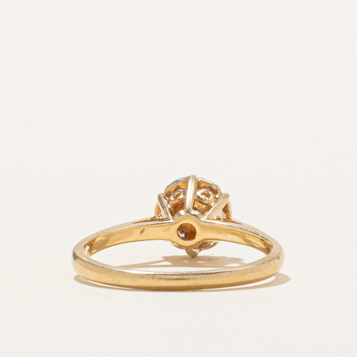 14K Diamond Circle Cluster Ring | SZ 5.75