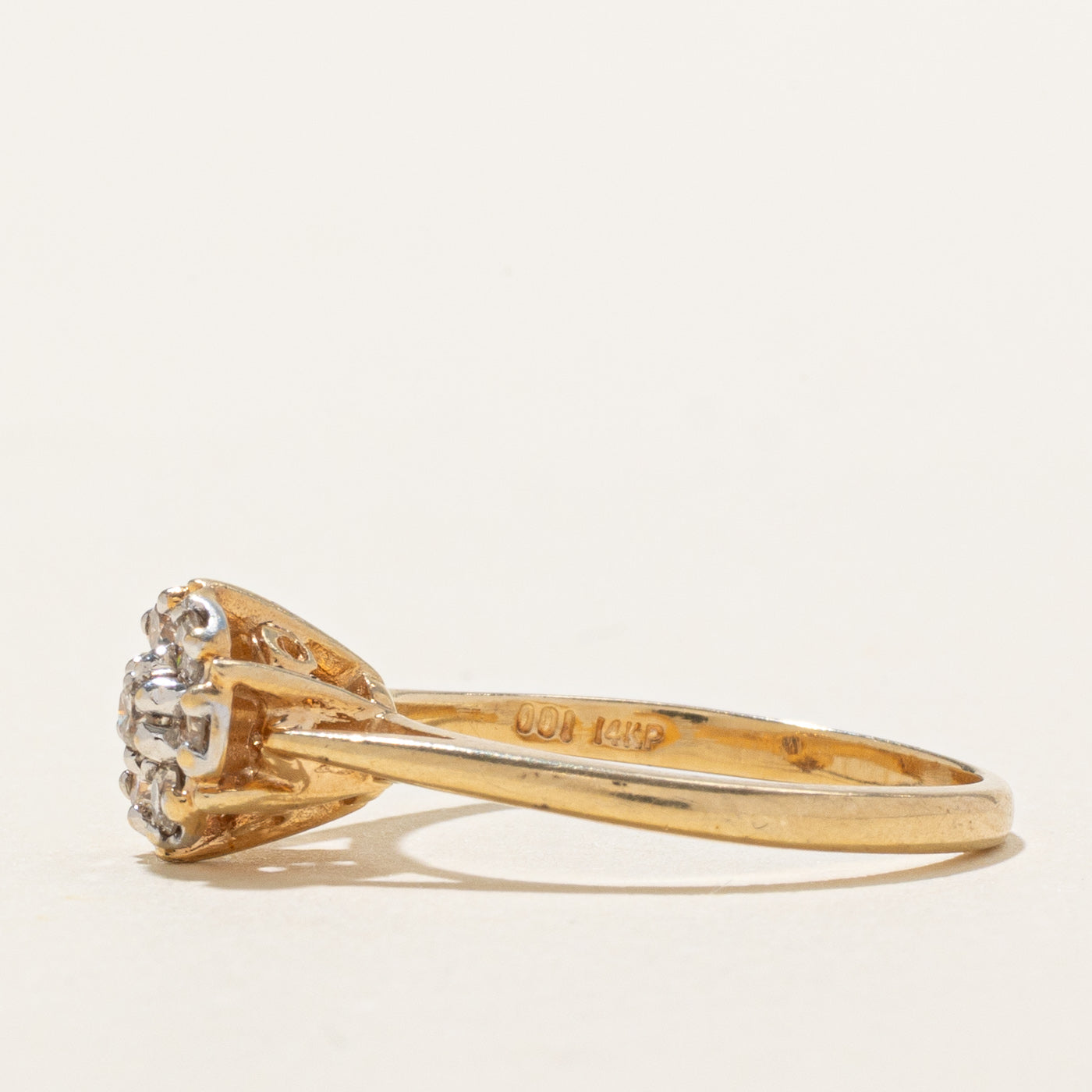 14K Diamond Circle Cluster Ring | SZ 5.75