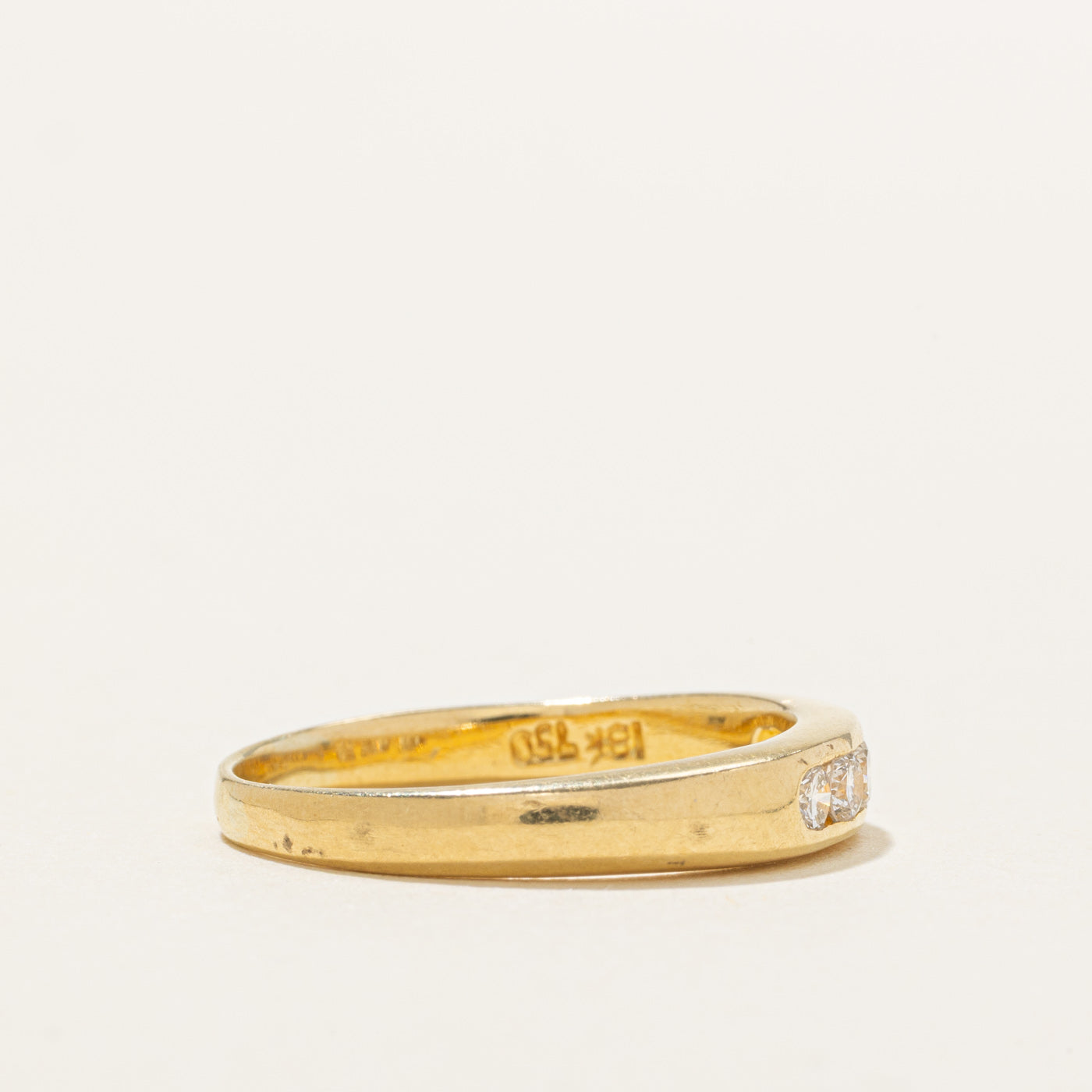 Bague en or 18 carats sertie de cinq diamants | 0,25 ct au total | Taille 7,5