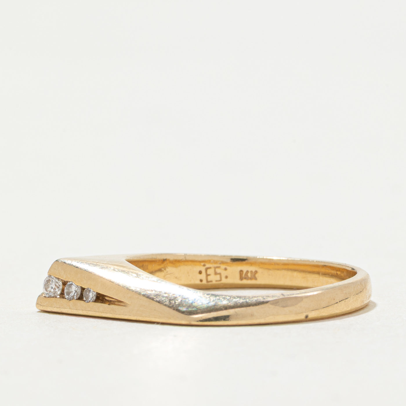 14k Channel Set Diamond Angled Ring | SZ 5.5