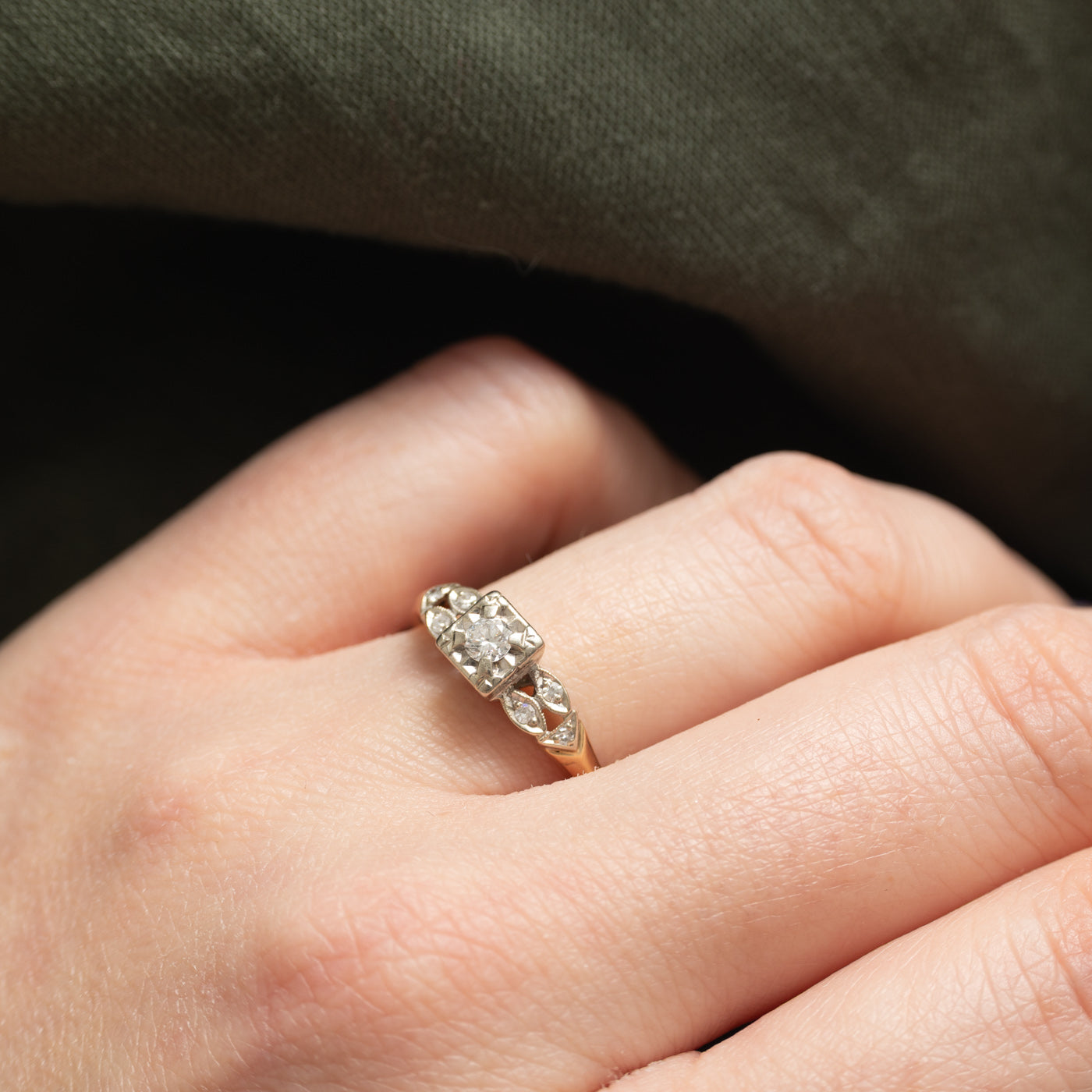 14K Illusion Set Diamond Accented Ring | 0.14ctw | SZ 7.25