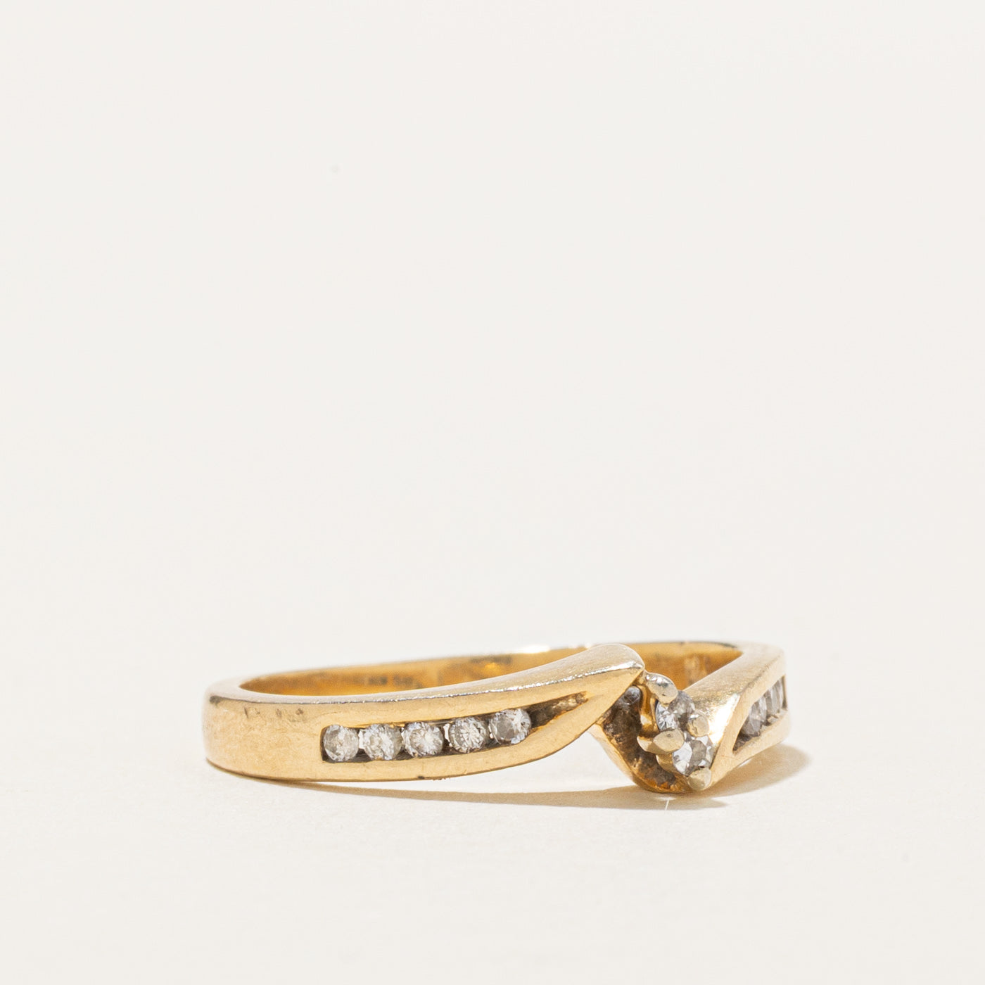 14K Diamond Petite Bypass Ring | SZ 5.5