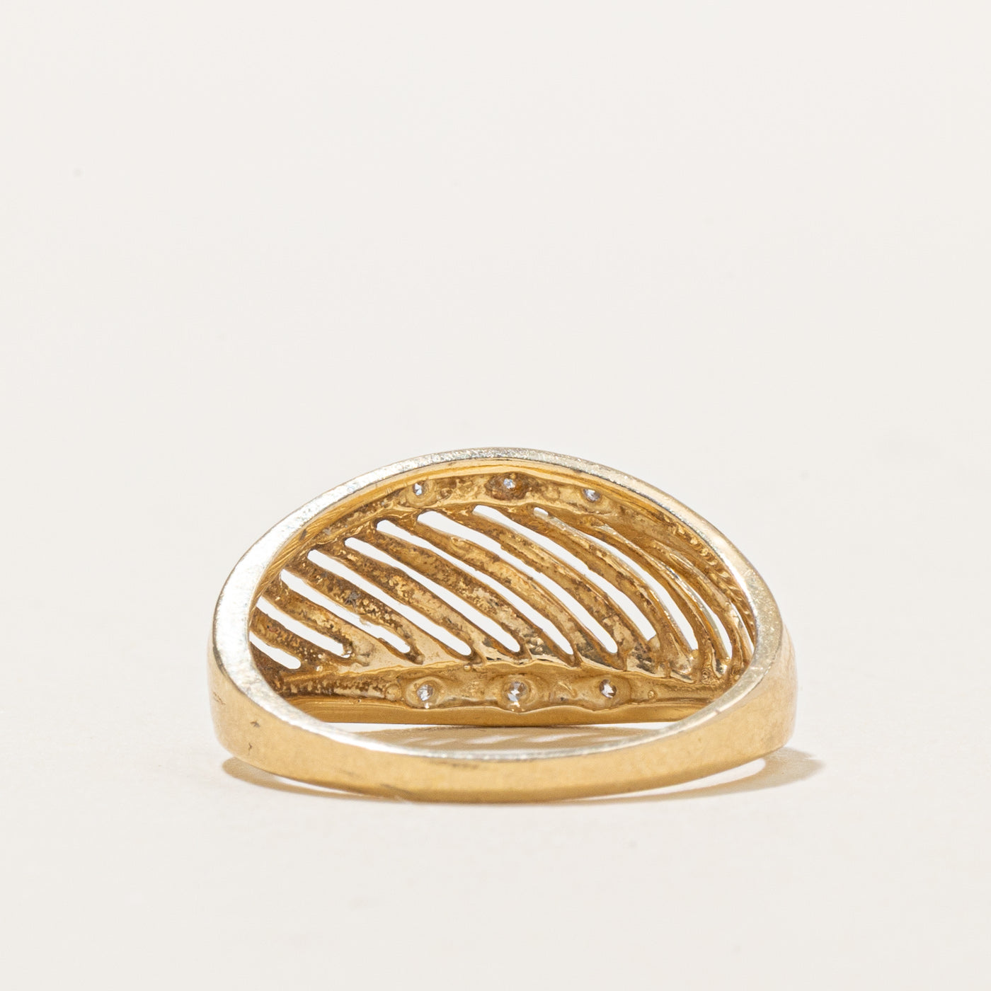 14K Diamond Open Grooved Croissant Ring | SZ 6.0