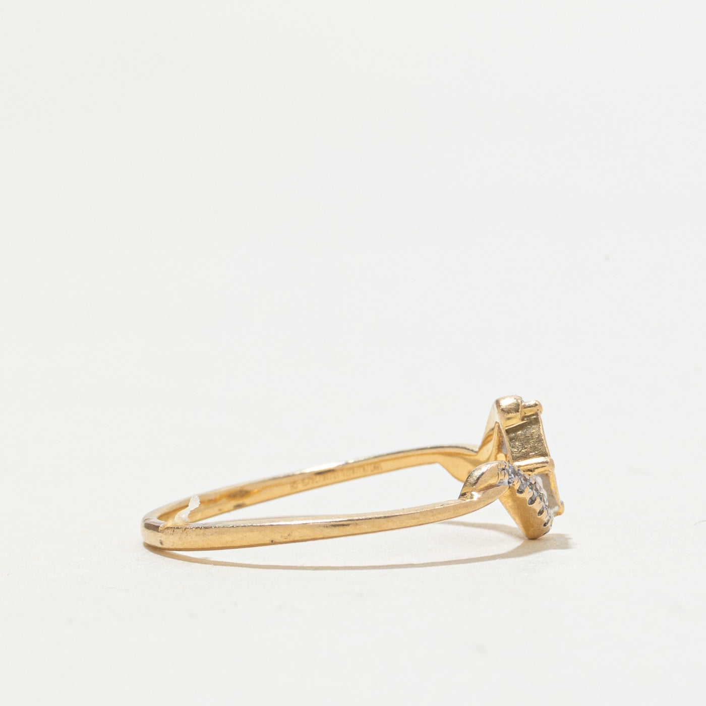 18k Diamond Grid Bypass Ring | SZ 6